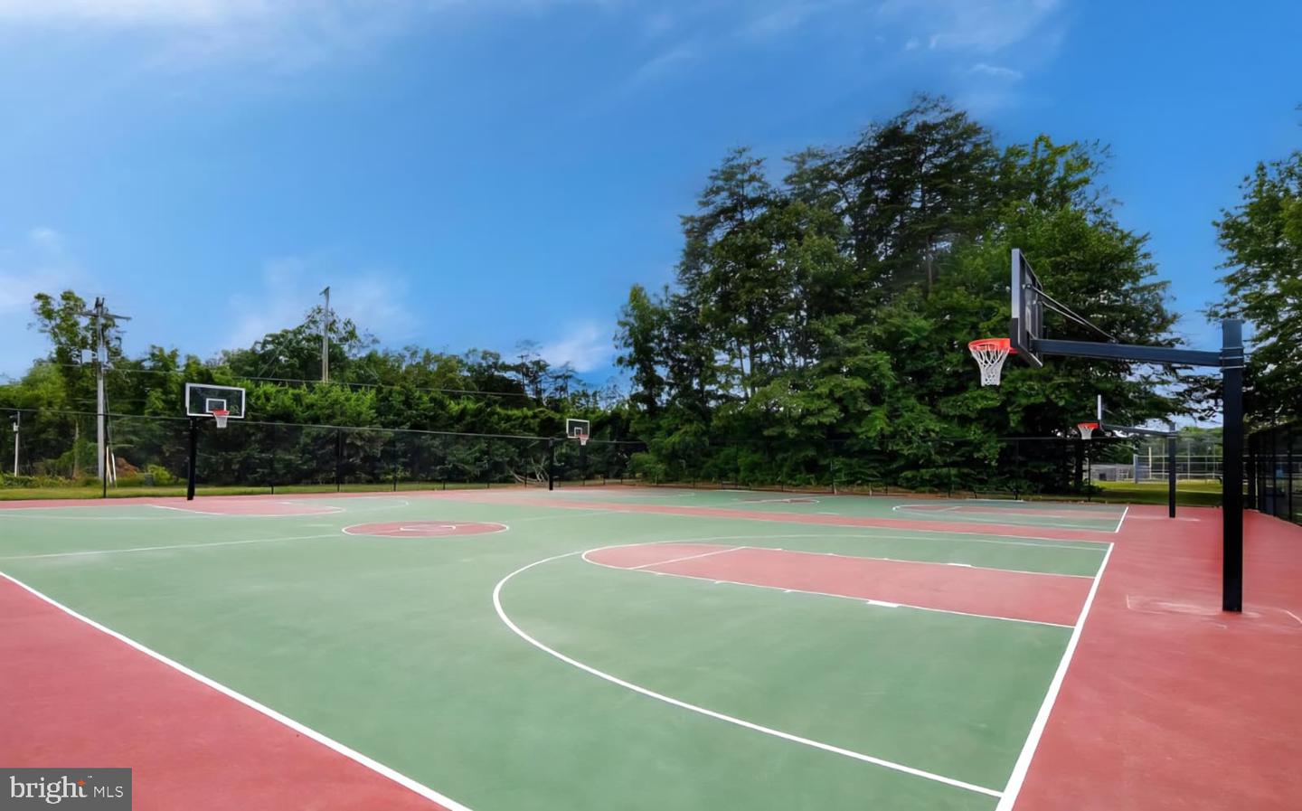 15725 MARBURY HEIGHTS WAY, DUMFRIES, Virginia 22025, 5 Bedrooms Bedrooms, ,3 BathroomsBathrooms,Residential,For sale,15725 MARBURY HEIGHTS WAY,VAPW2107612 MLS # VAPW2107612