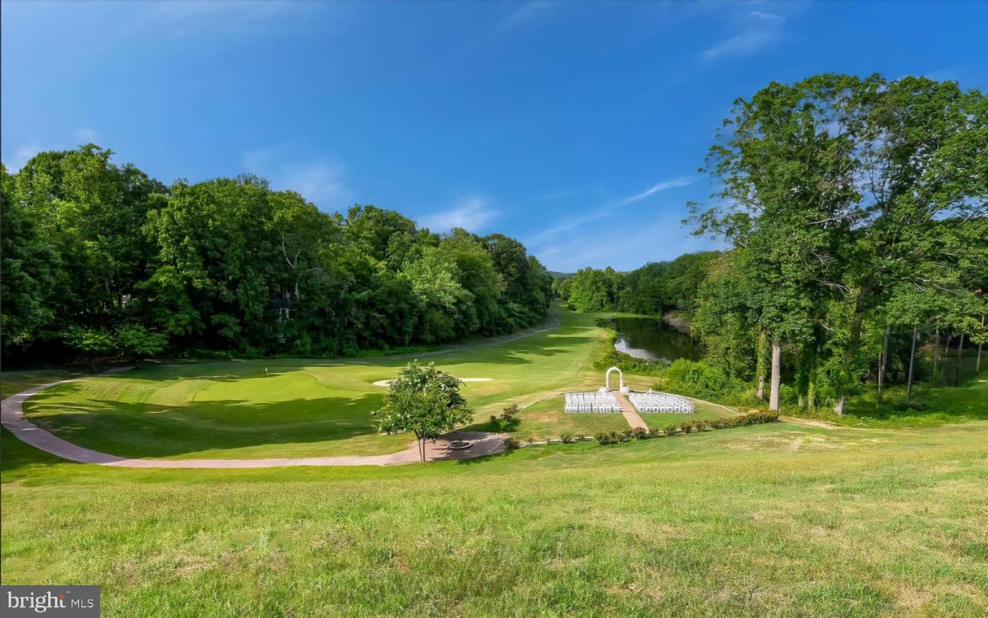 15725 MARBURY HEIGHTS WAY, DUMFRIES, Virginia 22025, 5 Bedrooms Bedrooms, ,3 BathroomsBathrooms,Residential,For sale,15725 MARBURY HEIGHTS WAY,VAPW2107612 MLS # VAPW2107612