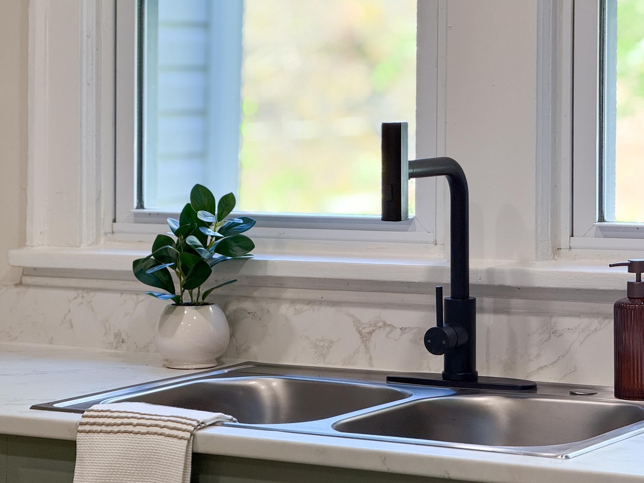 2020 WEST MIDLAND TRL, LEXINGTON, Virginia 24450, 3 Bedrooms Bedrooms, ,1 BathroomBathrooms,Residential,2020 WEST MIDLAND TRL,670390 MLS # 670390 2020 WEST MIDLAND TRL, LEXINGTON, Virginia 24450, 3 Bedrooms Bedrooms, ,1 BathroomBathrooms,Residential,2020 WEST MIDLAND TRL,670390 MLS # 670390