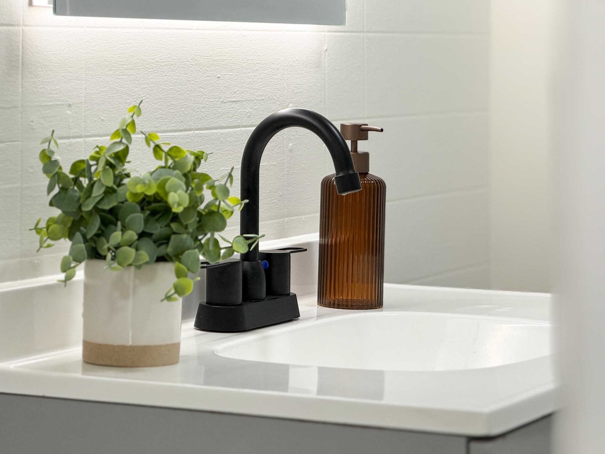 2020 WEST MIDLAND TRL, LEXINGTON, Virginia 24450, 3 Bedrooms Bedrooms, ,1 BathroomBathrooms,Residential,2020 WEST MIDLAND TRL,670390 MLS # 670390 2020 WEST MIDLAND TRL, LEXINGTON, Virginia 24450, 3 Bedrooms Bedrooms, ,1 BathroomBathrooms,Residential,2020 WEST MIDLAND TRL,670390 MLS # 670390