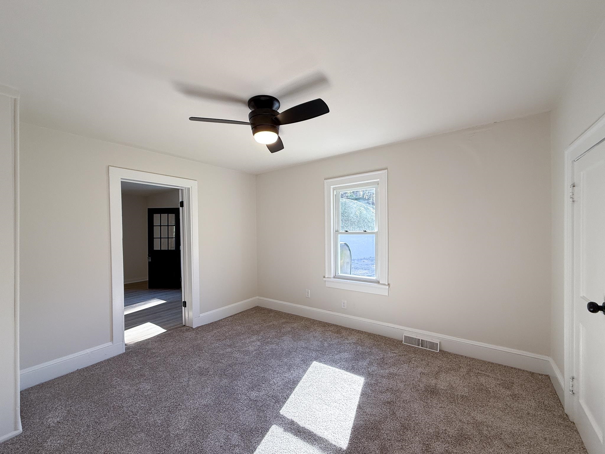 2020 WEST MIDLAND TRL, LEXINGTON, Virginia 24450, 3 Bedrooms Bedrooms, ,1 BathroomBathrooms,Residential,2020 WEST MIDLAND TRL,670390 MLS # 670390 2020 WEST MIDLAND TRL, LEXINGTON, Virginia 24450, 3 Bedrooms Bedrooms, ,1 BathroomBathrooms,Residential,2020 WEST MIDLAND TRL,670390 MLS # 670390