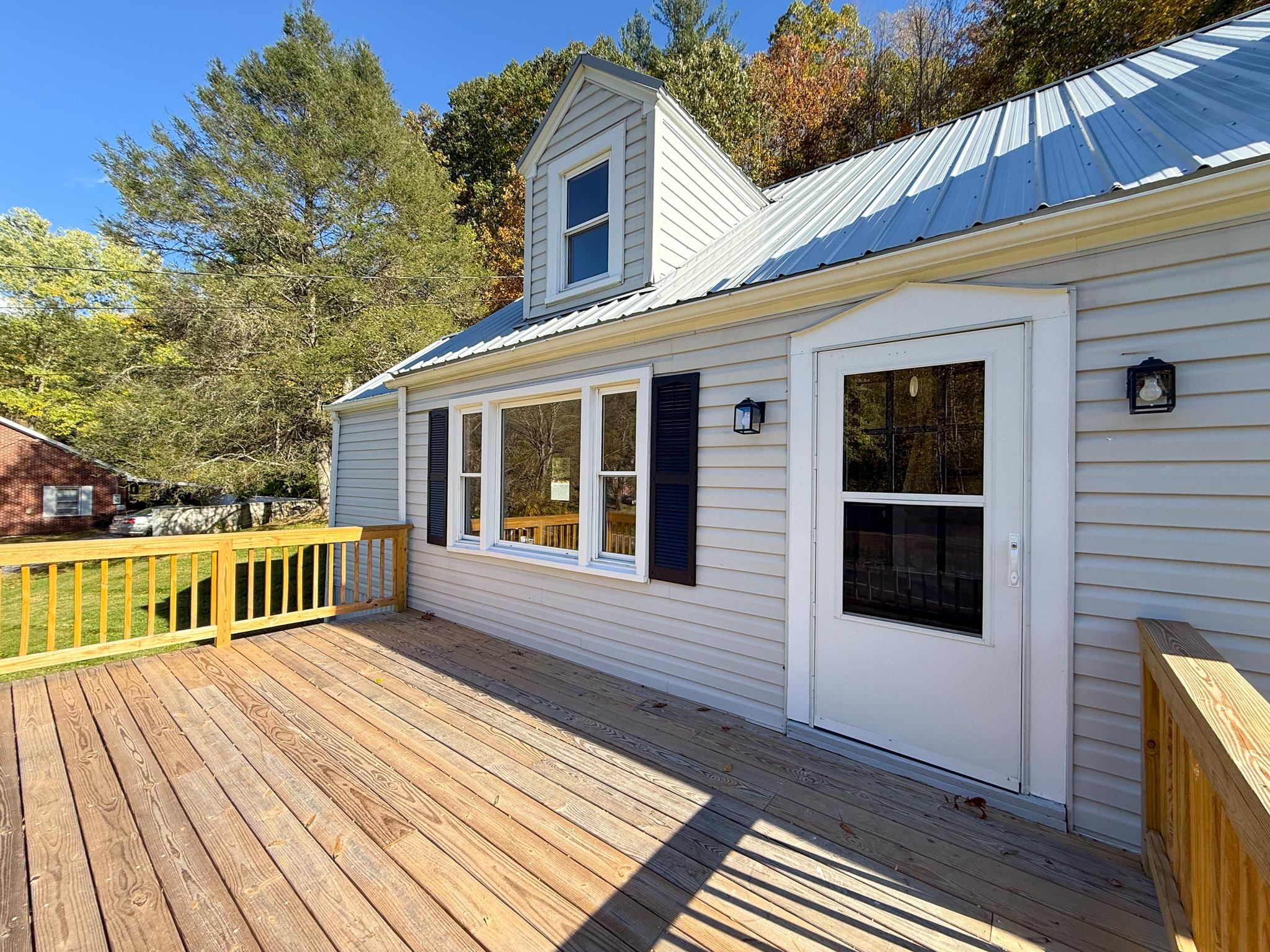 2020 WEST MIDLAND TRL, LEXINGTON, Virginia 24450, 3 Bedrooms Bedrooms, ,1 BathroomBathrooms,Residential,2020 WEST MIDLAND TRL,670390 MLS # 670390 2020 WEST MIDLAND TRL, LEXINGTON, Virginia 24450, 3 Bedrooms Bedrooms, ,1 BathroomBathrooms,Residential,2020 WEST MIDLAND TRL,670390 MLS # 670390