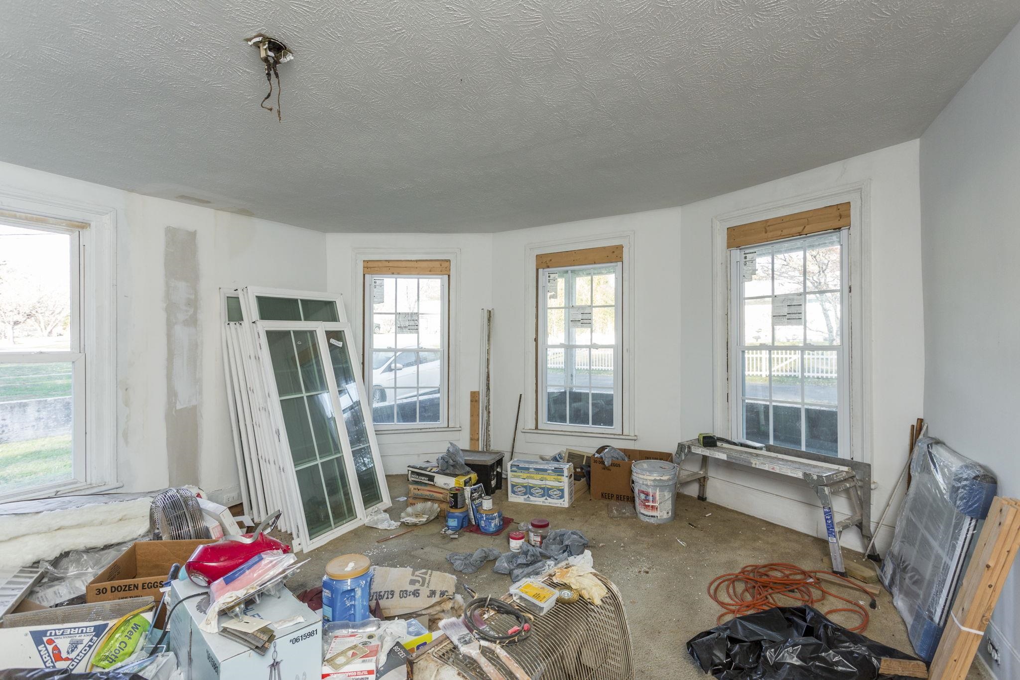 165 W RAILROAD AVE, CRAIGSVILLE, Virginia 24430, 4 Bedrooms Bedrooms, ,1 BathroomBathrooms,Residential,165 W RAILROAD AVE,670955 MLS # 670955