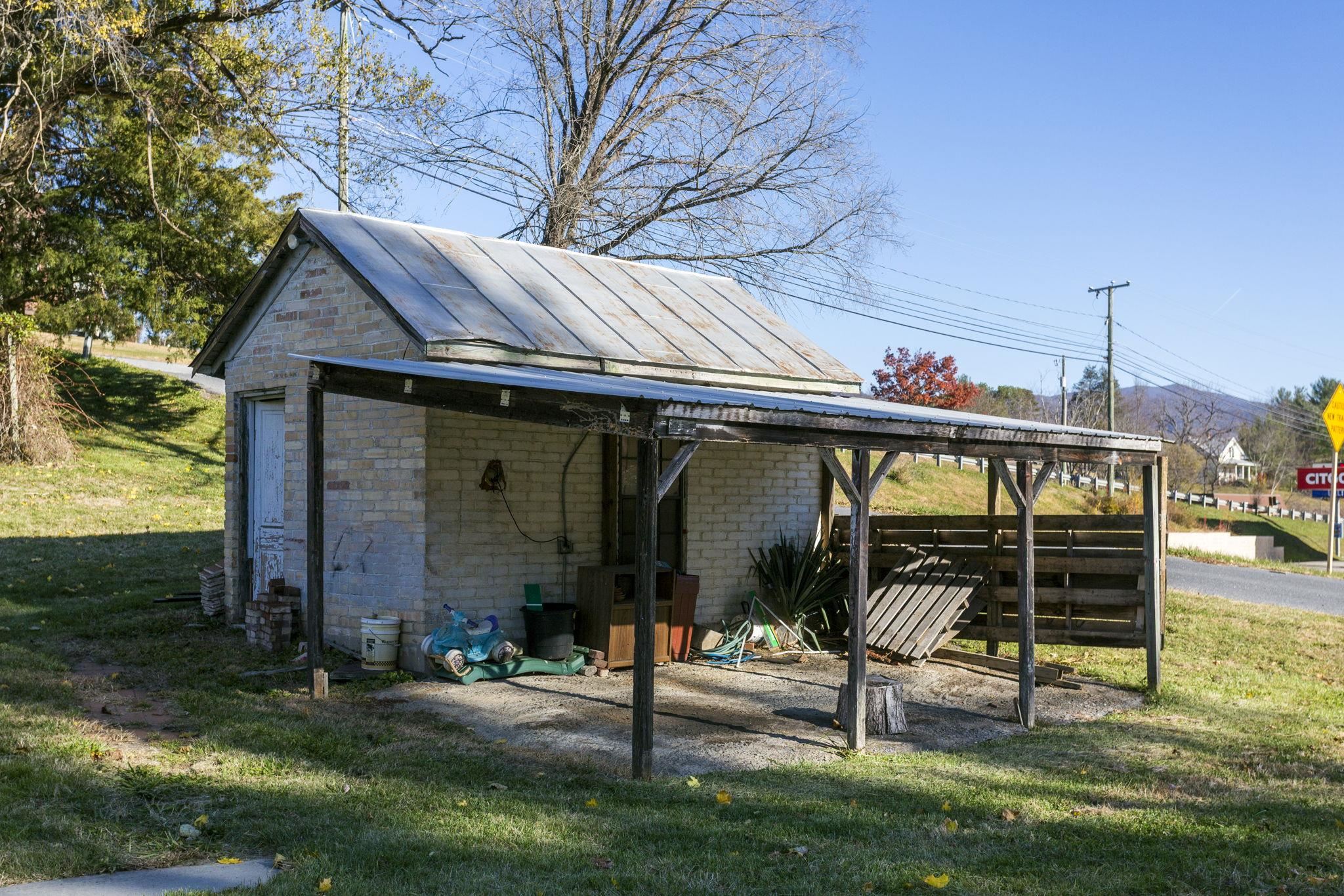 8 S CHESTNUT AVE, CRAIGSVILLE, Virginia 24430, 4 Bedrooms Bedrooms, ,1 BathroomBathrooms,Residential,8 S CHESTNUT AVE,670956 MLS # 670956 8 S CHESTNUT AVE, CRAIGSVILLE, Virginia 24430, 4 Bedrooms Bedrooms, ,1 BathroomBathrooms,Residential,8 S CHESTNUT AVE,670956 MLS # 670956