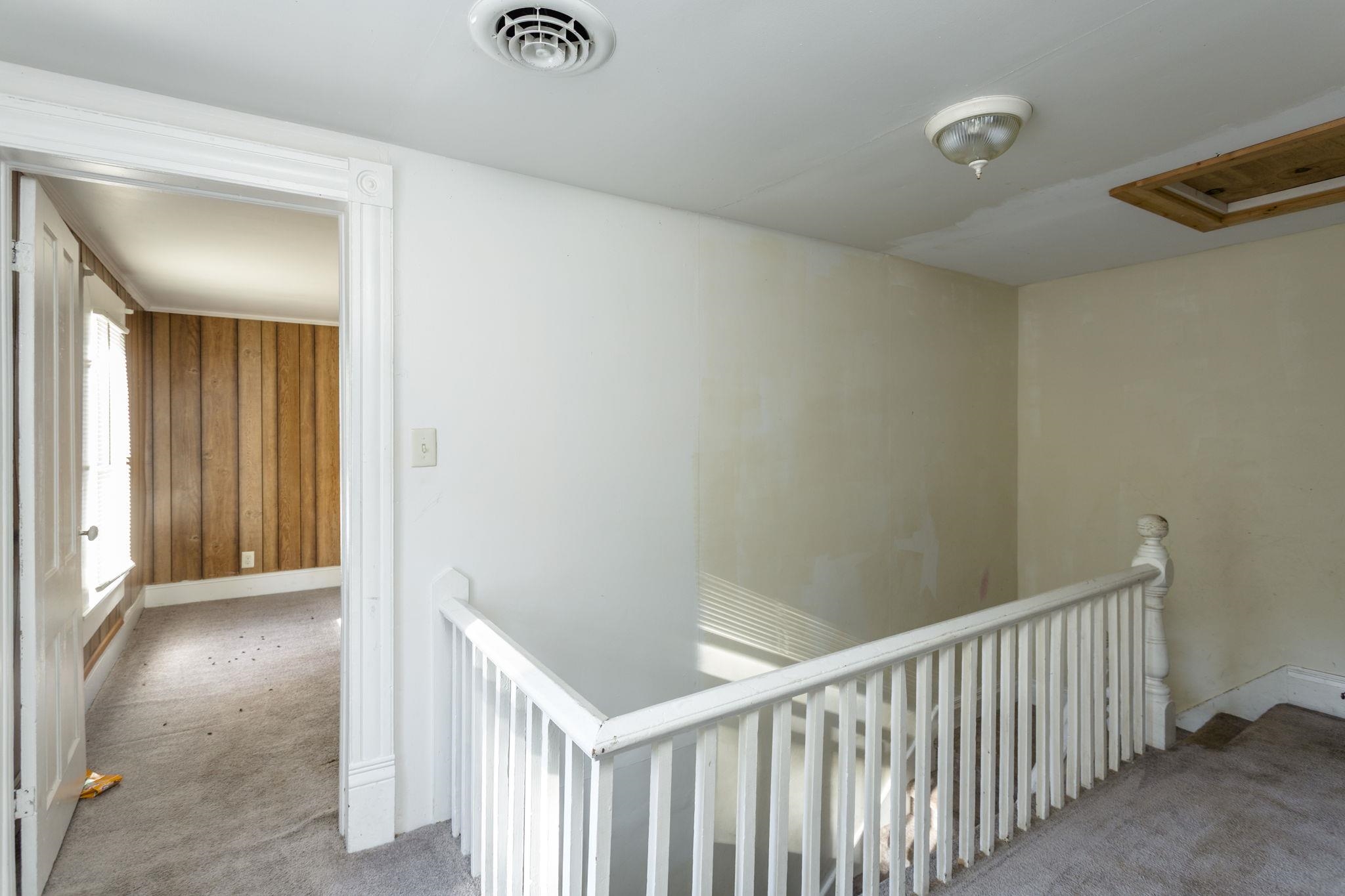 8 S CHESTNUT AVE, CRAIGSVILLE, Virginia 24430, 4 Bedrooms Bedrooms, ,1 BathroomBathrooms,Residential,8 S CHESTNUT AVE,670956 MLS # 670956 8 S CHESTNUT AVE, CRAIGSVILLE, Virginia 24430, 4 Bedrooms Bedrooms, ,1 BathroomBathrooms,Residential,8 S CHESTNUT AVE,670956 MLS # 670956