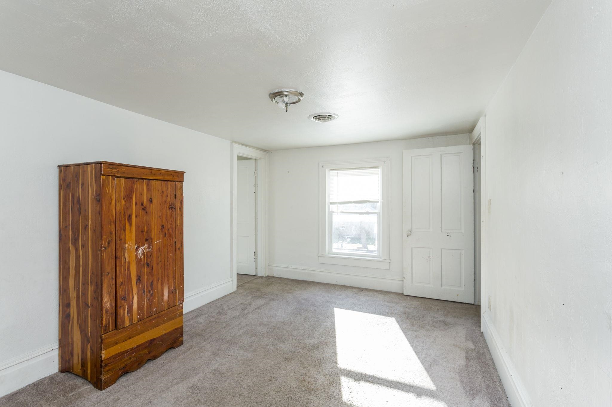 8 S CHESTNUT AVE, CRAIGSVILLE, Virginia 24430, 4 Bedrooms Bedrooms, ,1 BathroomBathrooms,Residential,8 S CHESTNUT AVE,670956 MLS # 670956 8 S CHESTNUT AVE, CRAIGSVILLE, Virginia 24430, 4 Bedrooms Bedrooms, ,1 BathroomBathrooms,Residential,8 S CHESTNUT AVE,670956 MLS # 670956