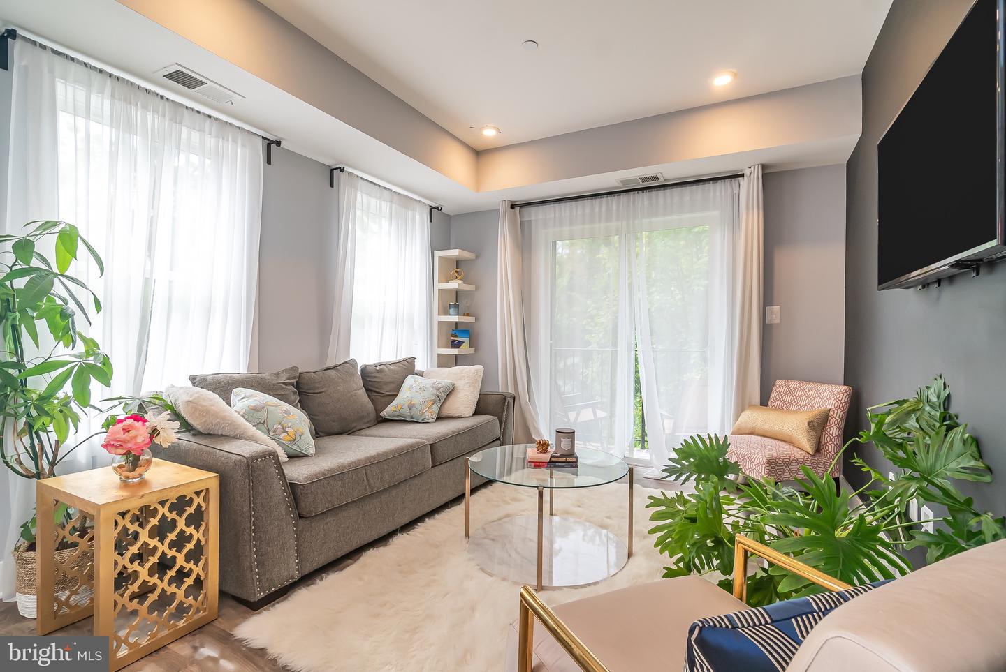 1340 NICHOLSON ST NW #5, WASHINGTON, District Of Columbia 20011, 2 Bedrooms Bedrooms, ,2 BathroomsBathrooms,Residential,For sale,1340 NICHOLSON ST NW #5,DCDC2219960 MLS # DCDC2219960