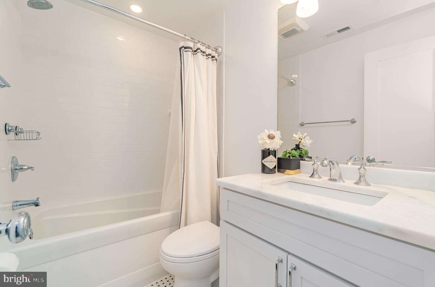 1340 NICHOLSON ST NW #5, WASHINGTON, District Of Columbia 20011, 2 Bedrooms Bedrooms, ,2 BathroomsBathrooms,Residential,For sale,1340 NICHOLSON ST NW #5,DCDC2219960 MLS # DCDC2219960