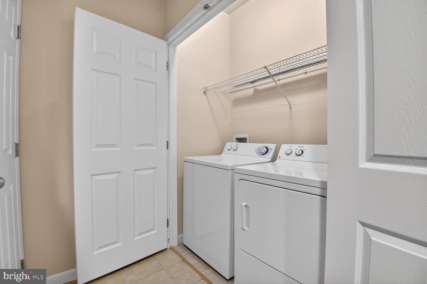 503 SUNSET VIEW TER SE #208, LEESBURG, Virginia 20175, 3 Bedrooms Bedrooms, ,2 BathroomsBathrooms,Residential,For sale,503 SUNSET VIEW TER SE #208,VALO2106208 MLS # VALO2106208