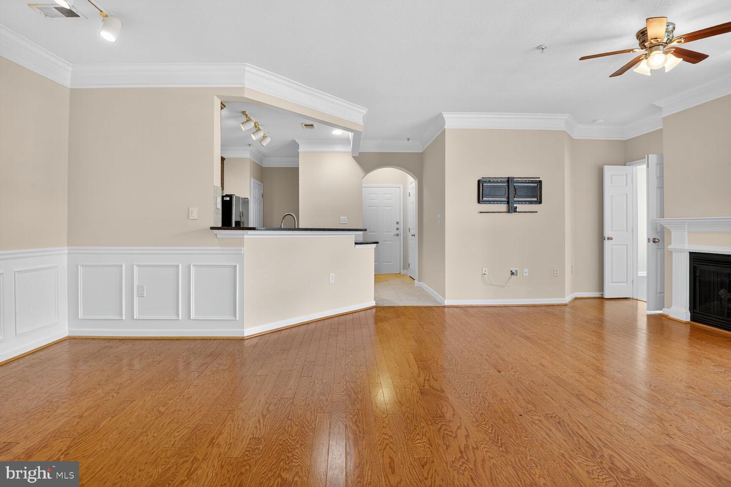 503 SUNSET VIEW TER SE #208, LEESBURG, Virginia 20175, 3 Bedrooms Bedrooms, ,2 BathroomsBathrooms,Residential,For sale,503 SUNSET VIEW TER SE #208,VALO2106208 MLS # VALO2106208