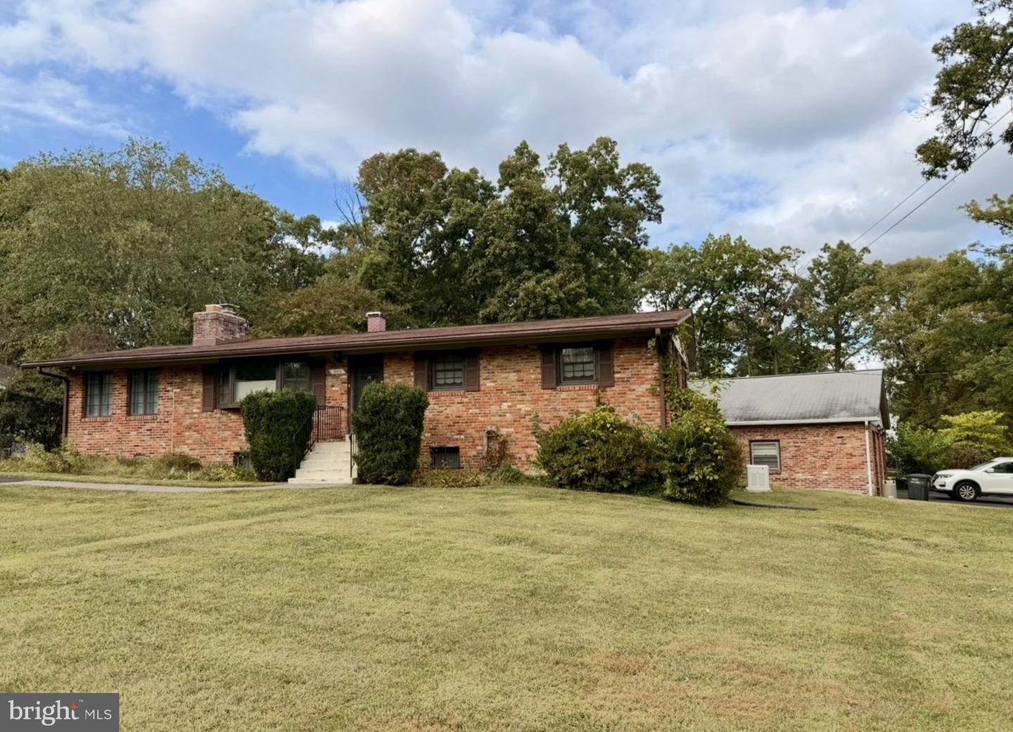 10900 ORCHARD ST, FAIRFAX, Virginia 22030, 3 Bedrooms Bedrooms, ,2 BathroomsBathrooms,Residential,For sale,10900 ORCHARD ST,VAFC2007170 MLS # VAFC2007170