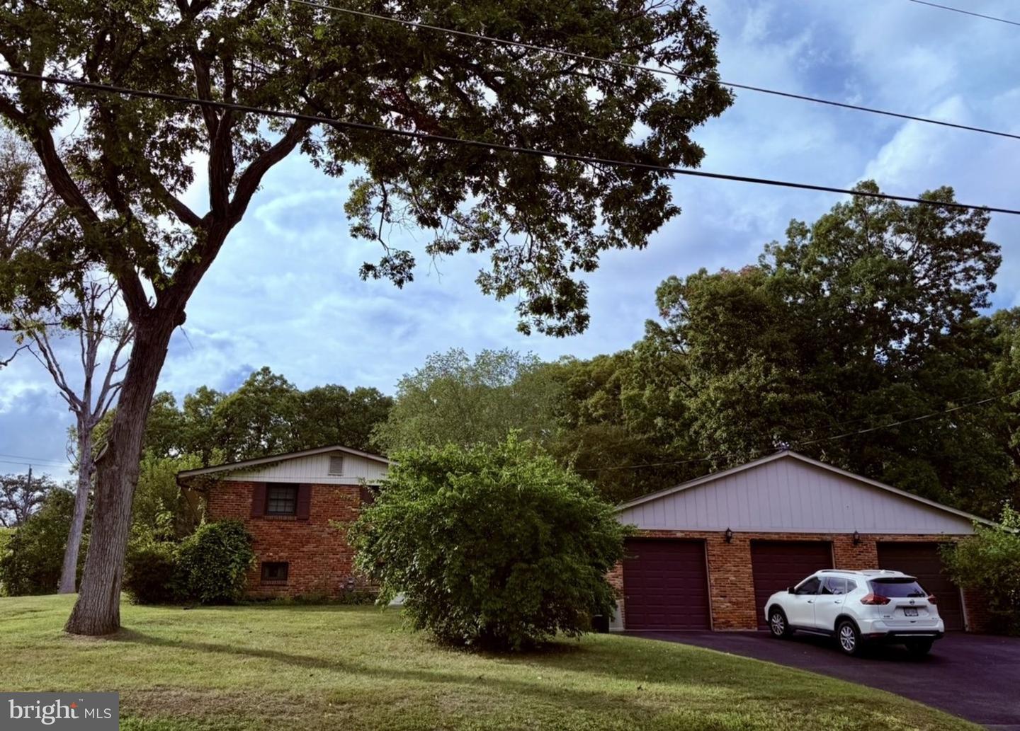 10900 ORCHARD ST, FAIRFAX, Virginia 22030, 3 Bedrooms Bedrooms, ,2 BathroomsBathrooms,Residential,For sale,10900 ORCHARD ST,VAFC2007170 MLS # VAFC2007170