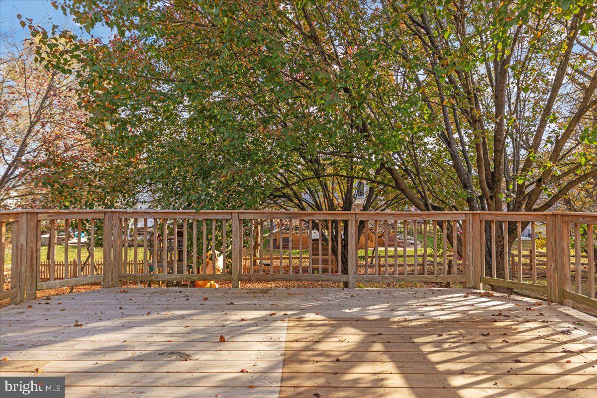 18688 POTOMAC STATION DR, LEESBURG, Virginia 20176, 4 Bedrooms Bedrooms, ,3 BathroomsBathrooms,Residential,For sale,18688 POTOMAC STATION DR,VALO2109196 MLS # VALO2109196