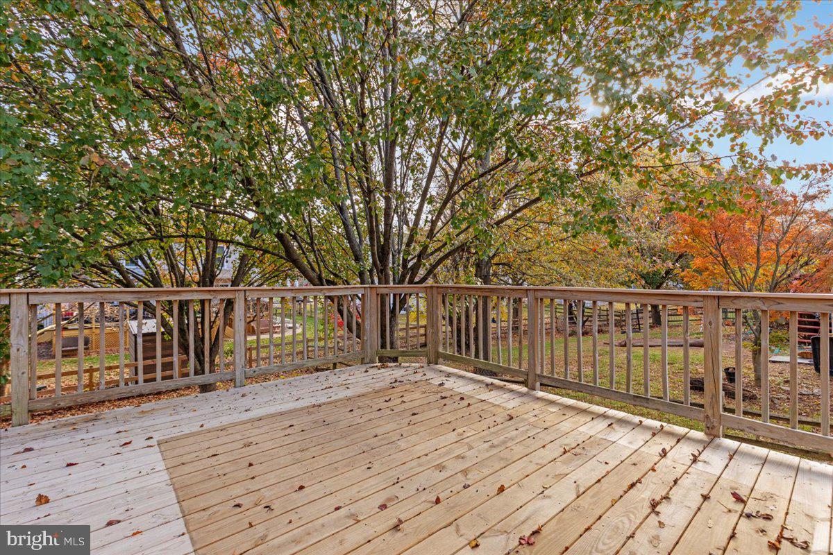 18688 POTOMAC STATION DR, LEESBURG, Virginia 20176, 4 Bedrooms Bedrooms, ,3 BathroomsBathrooms,Residential,For sale,18688 POTOMAC STATION DR,VALO2109196 MLS # VALO2109196