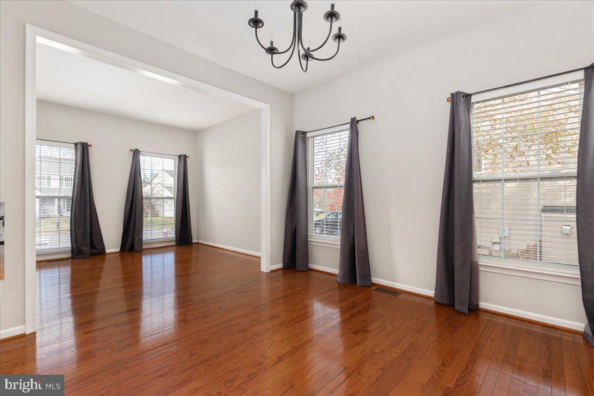 18688 POTOMAC STATION DR, LEESBURG, Virginia 20176, 4 Bedrooms Bedrooms, ,3 BathroomsBathrooms,Residential,For sale,18688 POTOMAC STATION DR,VALO2109196 MLS # VALO2109196