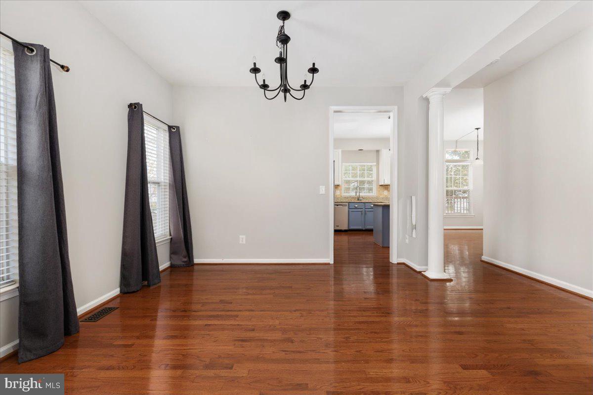 18688 POTOMAC STATION DR, LEESBURG, Virginia 20176, 4 Bedrooms Bedrooms, ,3 BathroomsBathrooms,Residential,For sale,18688 POTOMAC STATION DR,VALO2109196 MLS # VALO2109196