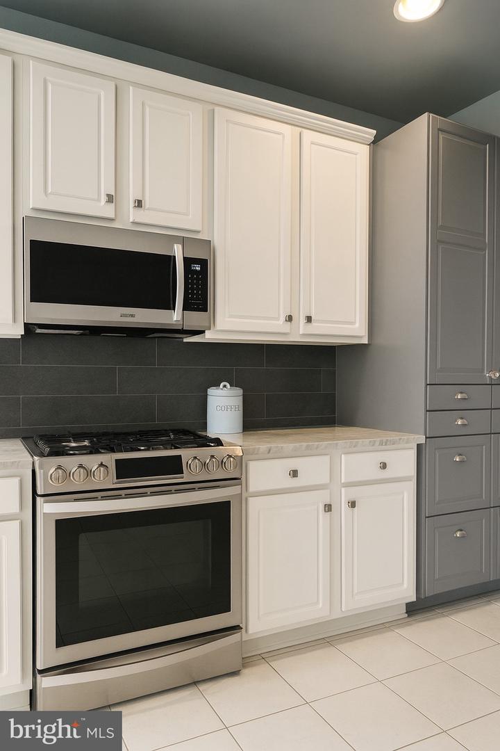 12221 SEAFORD CT, WOODBRIDGE, Virginia 22192, 3 Bedrooms Bedrooms, ,3 BathroomsBathrooms,Residential,For sale,12221 SEAFORD CT,VAPW2106306 MLS # VAPW2106306 12221 SEAFORD CT, WOODBRIDGE, Virginia 22192, 3 Bedrooms Bedrooms, ,3 BathroomsBathrooms,Residential,For sale,12221 SEAFORD CT,VAPW2106306 MLS # VAPW2106306