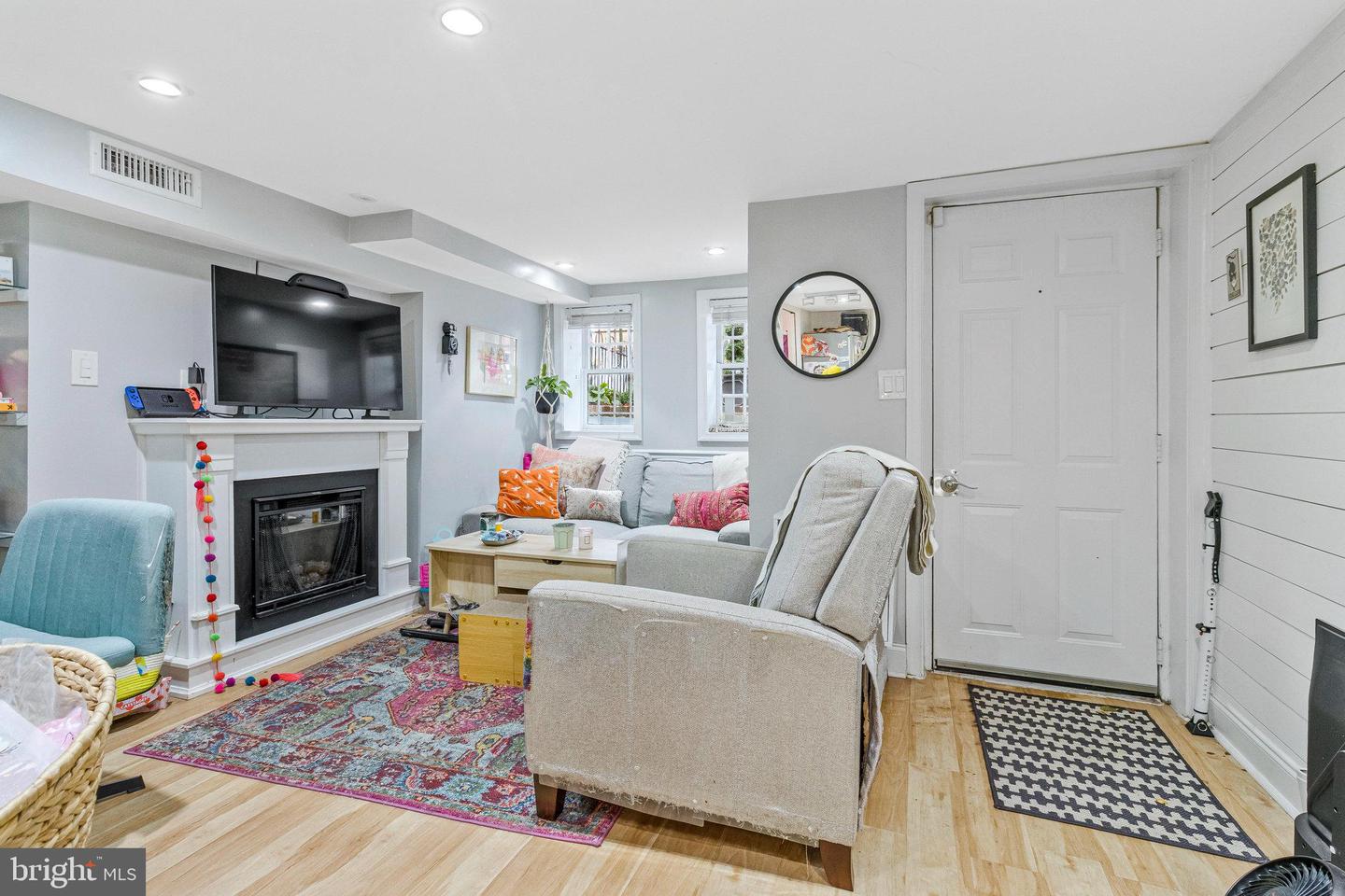 506 7TH ST NE, WASHINGTON, District Of Columbia 20002, 4 Bedrooms Bedrooms, ,2 BathroomsBathrooms,Residential,For sale,506 7TH ST NE,DCDC2229138 MLS # DCDC2229138