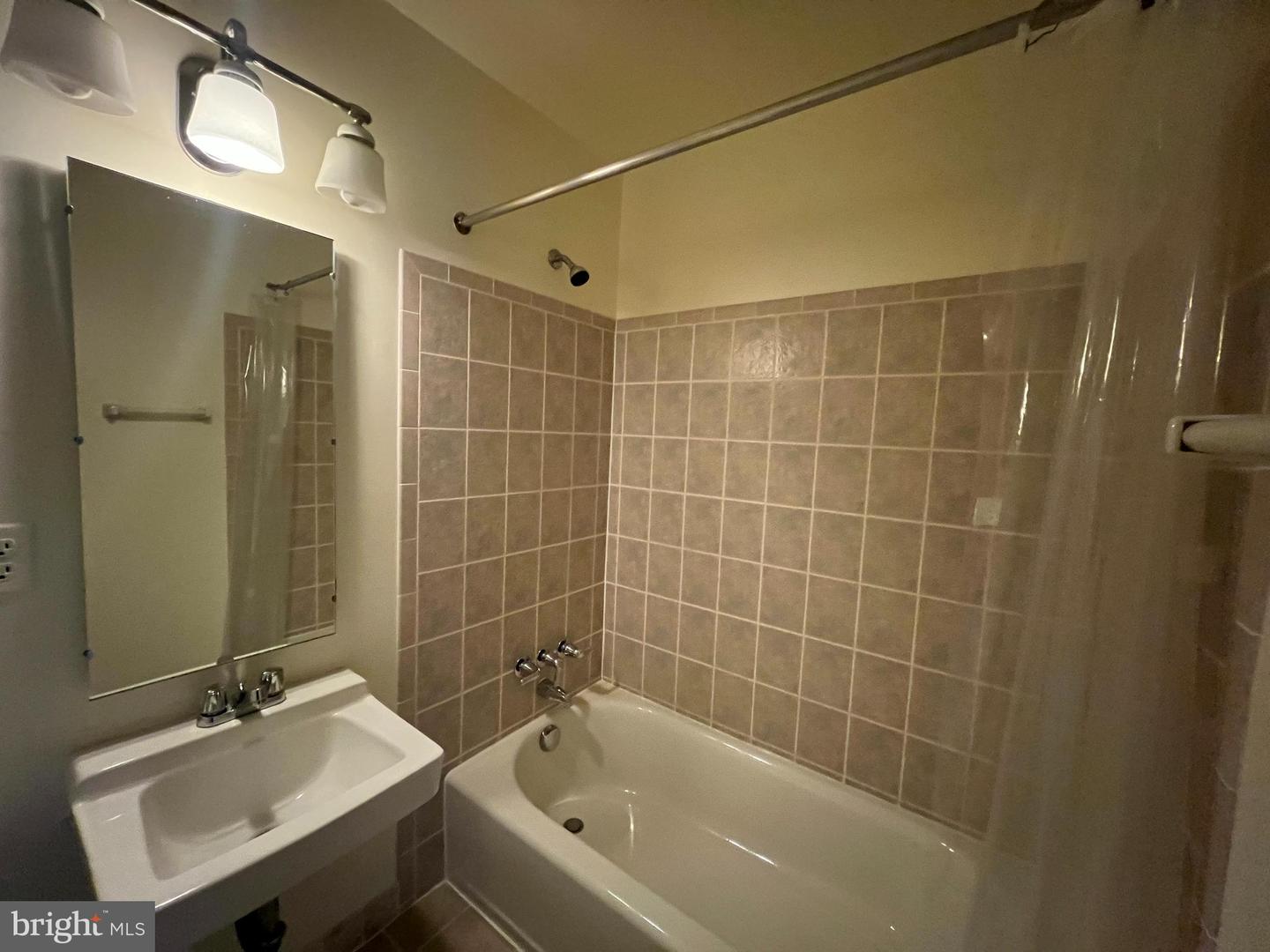 2828 WISCONSIN AVE NW #506, WASHINGTON, District Of Columbia 20007, 3 Bedrooms Bedrooms, ,2 BathroomsBathrooms,Residential,For sale,2828 WISCONSIN AVE NW #506,DCDC2230832 MLS # DCDC2230832