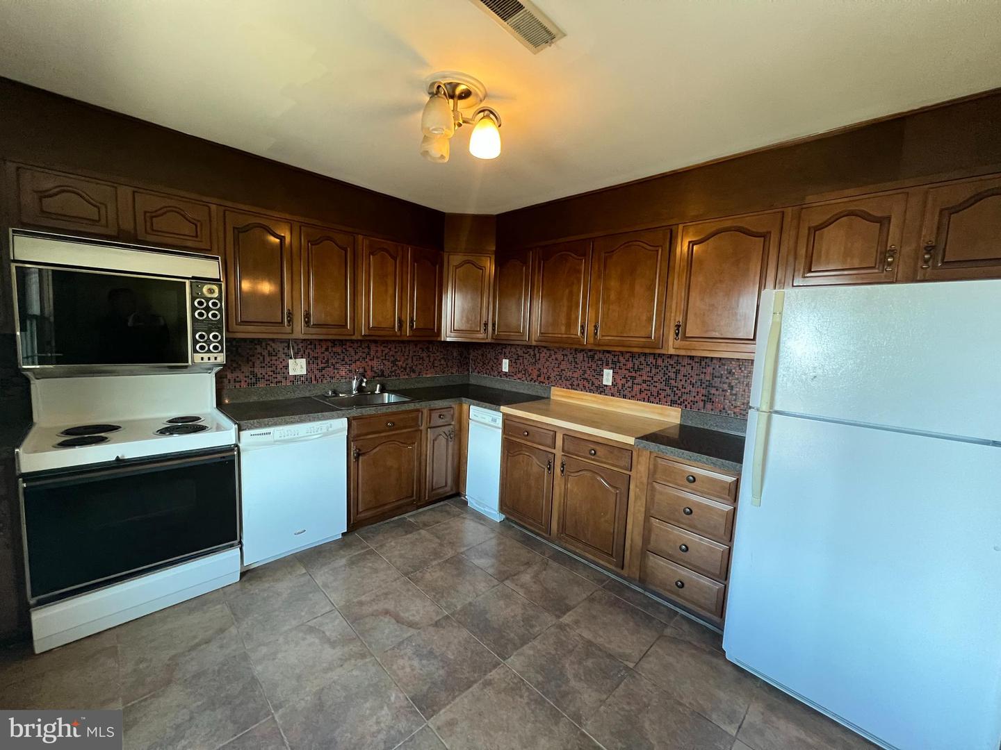 2828 WISCONSIN AVE NW #506, WASHINGTON, District Of Columbia 20007, 3 Bedrooms Bedrooms, ,2 BathroomsBathrooms,Residential,For sale,2828 WISCONSIN AVE NW #506,DCDC2230832 MLS # DCDC2230832