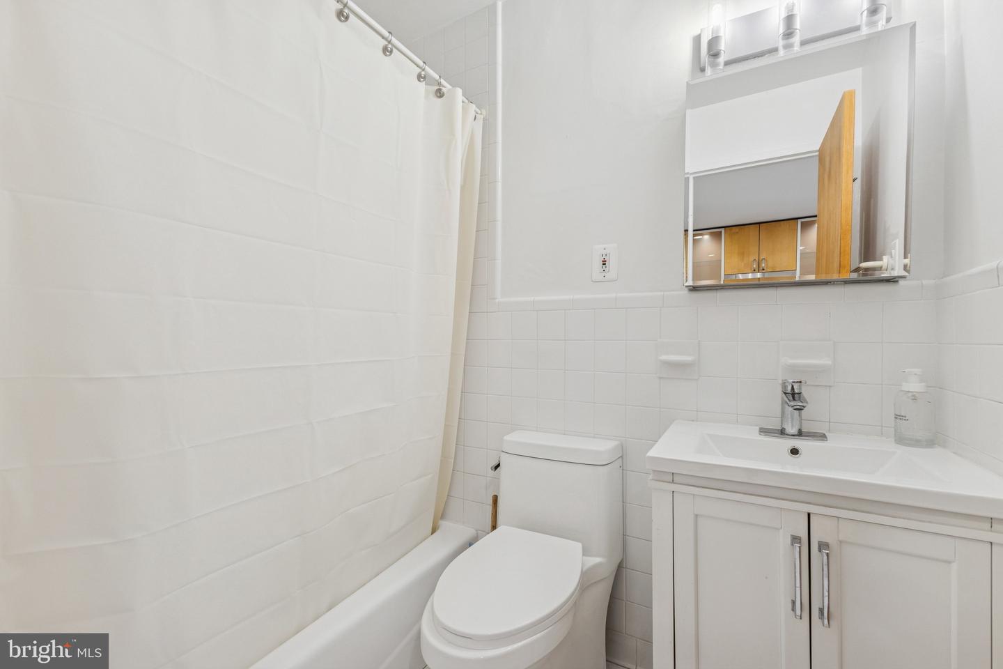 2829 CONNECTICUT AVE NW #107, WASHINGTON, District Of Columbia 20008, ,1 BathroomBathrooms,Residential,For sale,2829 CONNECTICUT AVE NW #107,DCDC2230874 MLS # DCDC2230874 2829 CONNECTICUT AVE NW #107, WASHINGTON, District Of Columbia 20008, ,1 BathroomBathrooms,Residential,For sale,2829 CONNECTICUT AVE NW #107,DCDC2230874 MLS # DCDC2230874
