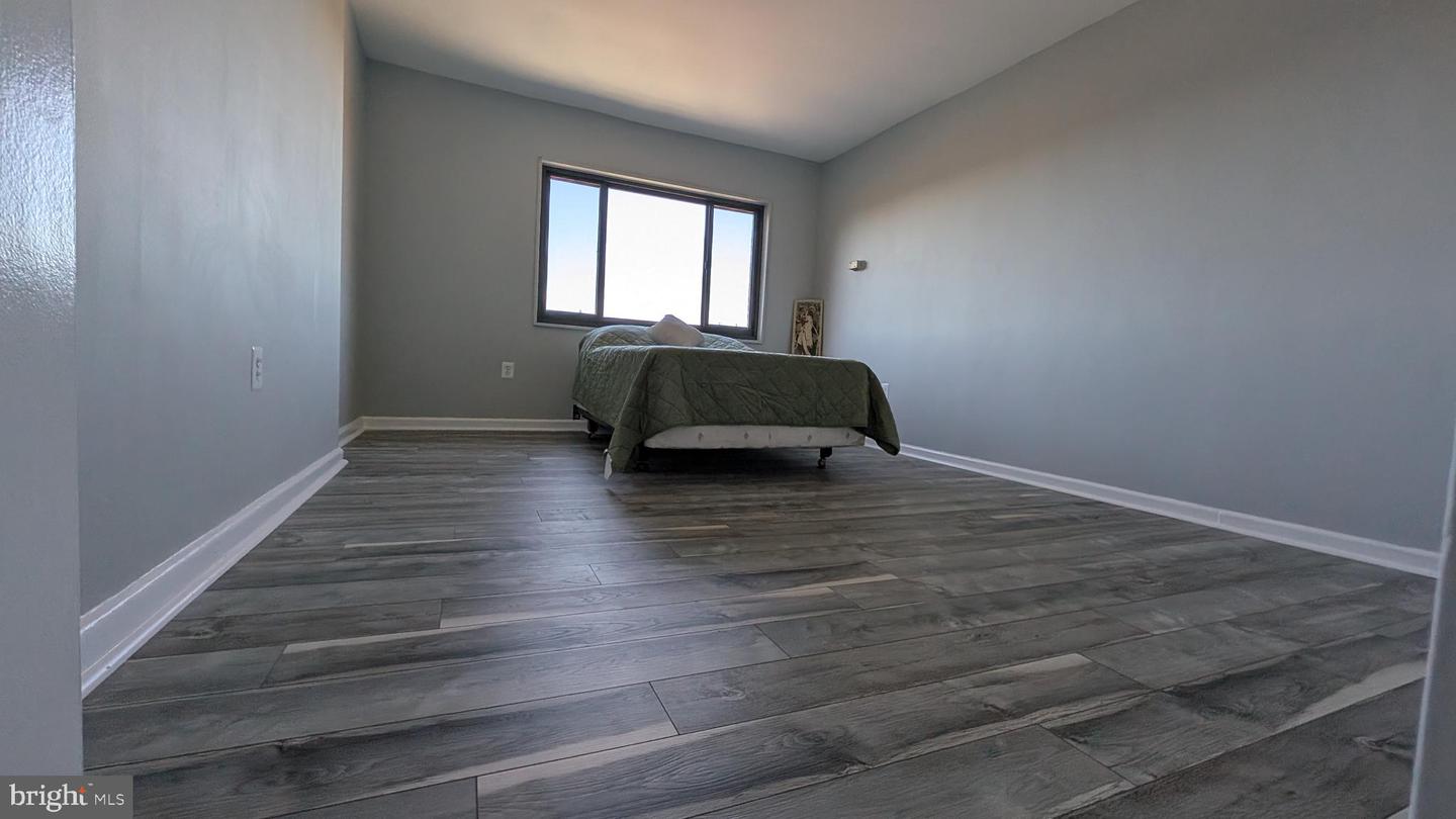 1300 S ARLINGTON RIDGE RD #702, ARLINGTON, Virginia 22202, 2 Bedrooms Bedrooms, ,1 BathroomBathrooms,Residential,For sale,1300 S ARLINGTON RIDGE RD #702,VAAR2065842 MLS # VAAR2065842 1300 S ARLINGTON RIDGE RD #702, ARLINGTON, Virginia 22202, 2 Bedrooms Bedrooms, ,1 BathroomBathrooms,Residential,For sale,1300 S ARLINGTON RIDGE RD #702,VAAR2065842 MLS # VAAR2065842