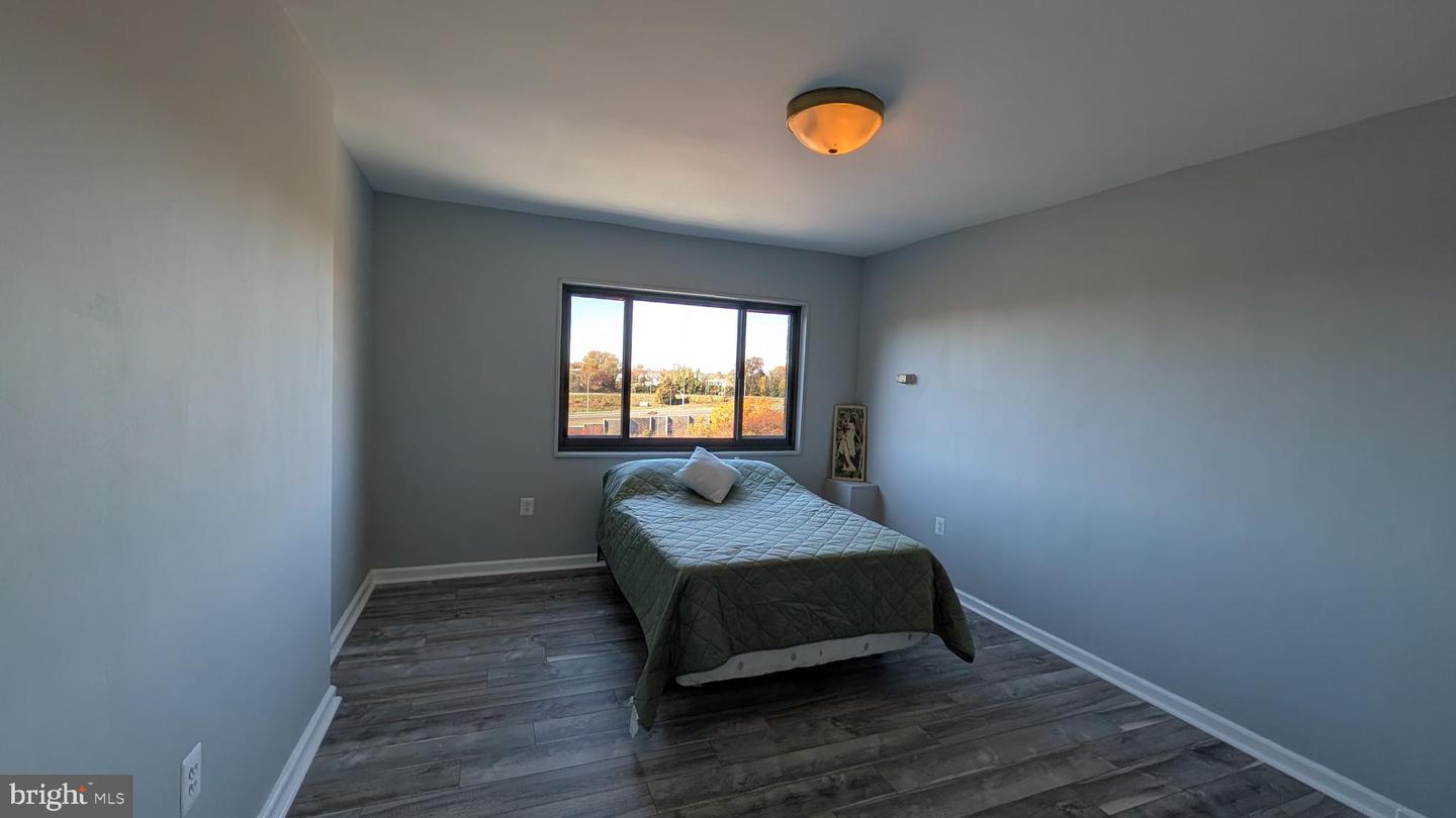 1300 S ARLINGTON RIDGE RD #702, ARLINGTON, Virginia 22202, 2 Bedrooms Bedrooms, ,1 BathroomBathrooms,Residential,For sale,1300 S ARLINGTON RIDGE RD #702,VAAR2065842 MLS # VAAR2065842 1300 S ARLINGTON RIDGE RD #702, ARLINGTON, Virginia 22202, 2 Bedrooms Bedrooms, ,1 BathroomBathrooms,Residential,For sale,1300 S ARLINGTON RIDGE RD #702,VAAR2065842 MLS # VAAR2065842