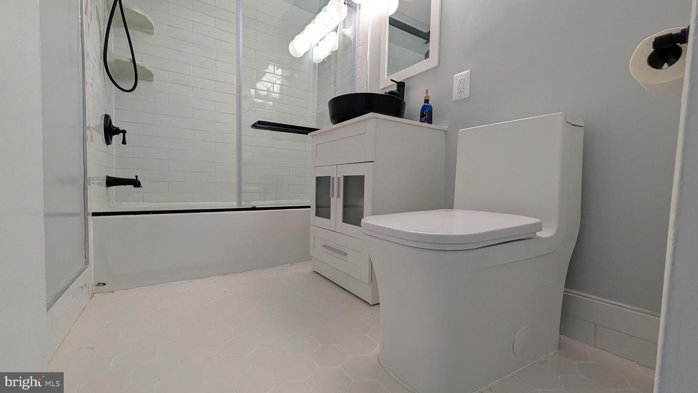 1300 S ARLINGTON RIDGE RD #702, ARLINGTON, Virginia 22202, 2 Bedrooms Bedrooms, ,1 BathroomBathrooms,Residential,For sale,1300 S ARLINGTON RIDGE RD #702,VAAR2065842 MLS # VAAR2065842 1300 S ARLINGTON RIDGE RD #702, ARLINGTON, Virginia 22202, 2 Bedrooms Bedrooms, ,1 BathroomBathrooms,Residential,For sale,1300 S ARLINGTON RIDGE RD #702,VAAR2065842 MLS # VAAR2065842