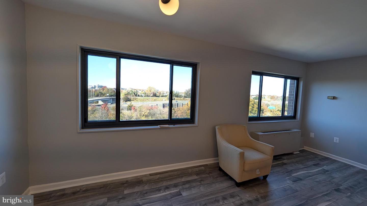 1300 S ARLINGTON RIDGE RD #702, ARLINGTON, Virginia 22202, 2 Bedrooms Bedrooms, ,1 BathroomBathrooms,Residential,For sale,1300 S ARLINGTON RIDGE RD #702,VAAR2065842 MLS # VAAR2065842 1300 S ARLINGTON RIDGE RD #702, ARLINGTON, Virginia 22202, 2 Bedrooms Bedrooms, ,1 BathroomBathrooms,Residential,For sale,1300 S ARLINGTON RIDGE RD #702,VAAR2065842 MLS # VAAR2065842