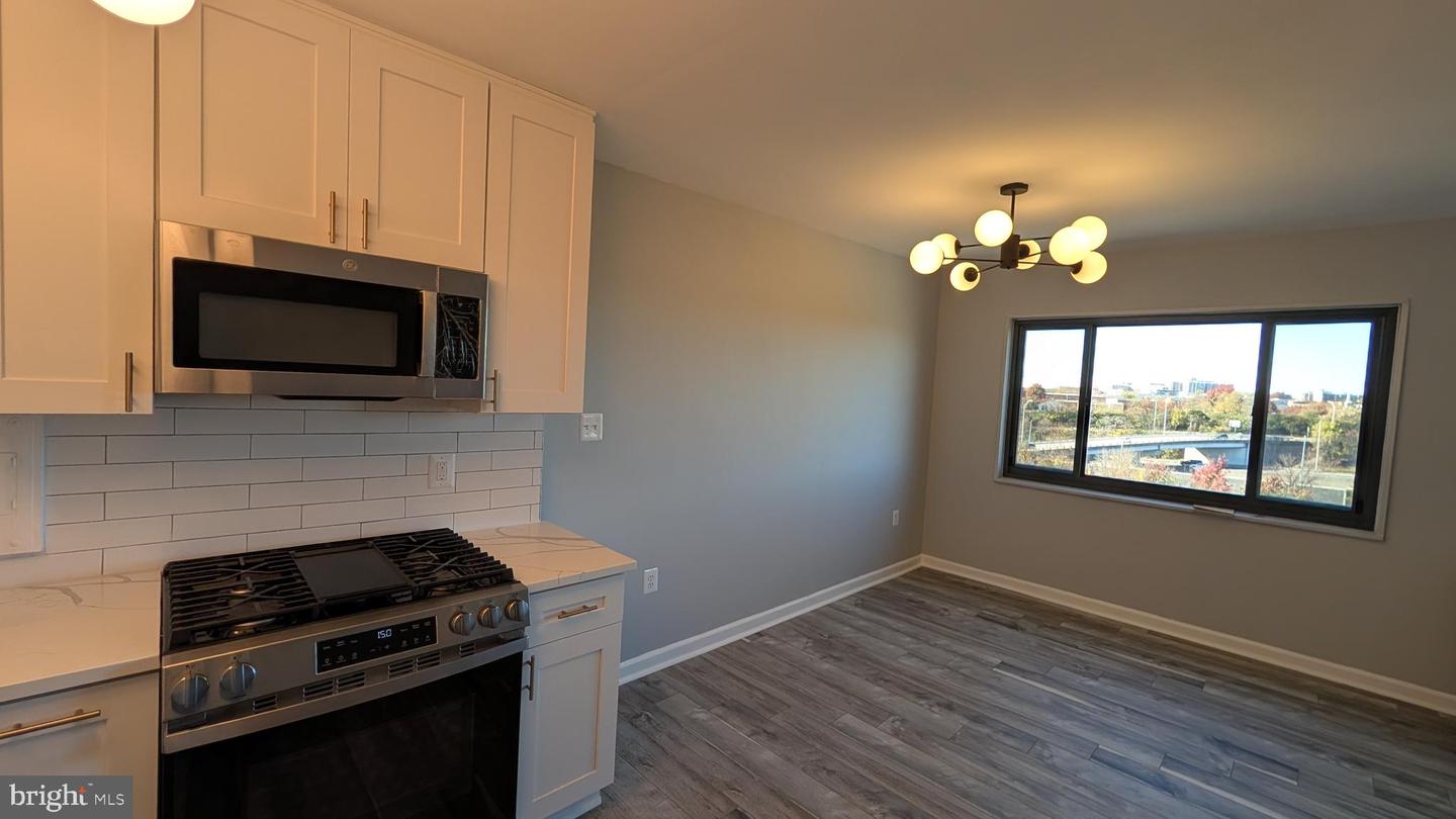 1300 S ARLINGTON RIDGE RD #702, ARLINGTON, Virginia 22202, 2 Bedrooms Bedrooms, ,1 BathroomBathrooms,Residential,For sale,1300 S ARLINGTON RIDGE RD #702,VAAR2065842 MLS # VAAR2065842 1300 S ARLINGTON RIDGE RD #702, ARLINGTON, Virginia 22202, 2 Bedrooms Bedrooms, ,1 BathroomBathrooms,Residential,For sale,1300 S ARLINGTON RIDGE RD #702,VAAR2065842 MLS # VAAR2065842