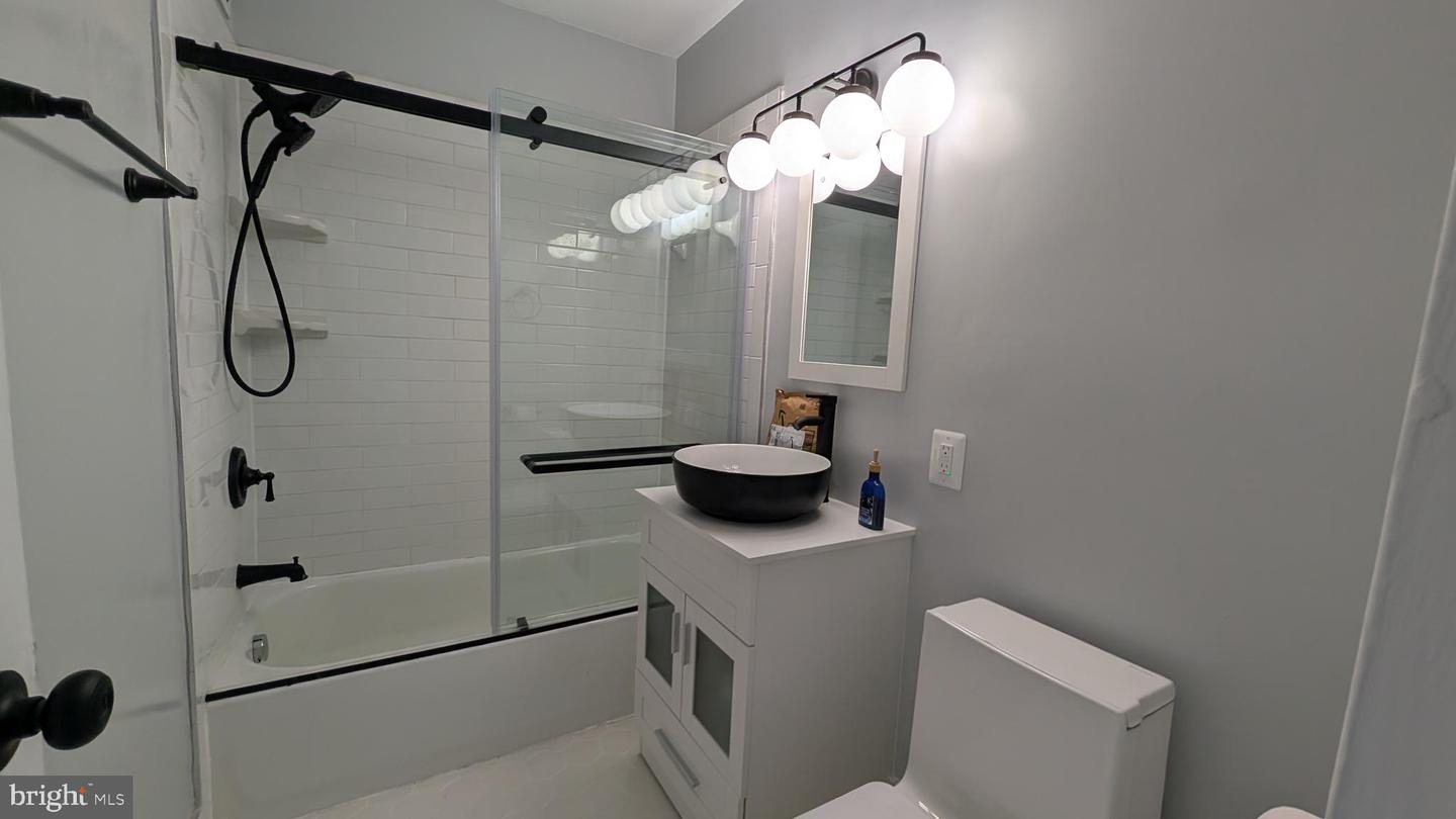 1300 S ARLINGTON RIDGE RD #702, ARLINGTON, Virginia 22202, 2 Bedrooms Bedrooms, ,1 BathroomBathrooms,Residential,For sale,1300 S ARLINGTON RIDGE RD #702,VAAR2065842 MLS # VAAR2065842 1300 S ARLINGTON RIDGE RD #702, ARLINGTON, Virginia 22202, 2 Bedrooms Bedrooms, ,1 BathroomBathrooms,Residential,For sale,1300 S ARLINGTON RIDGE RD #702,VAAR2065842 MLS # VAAR2065842