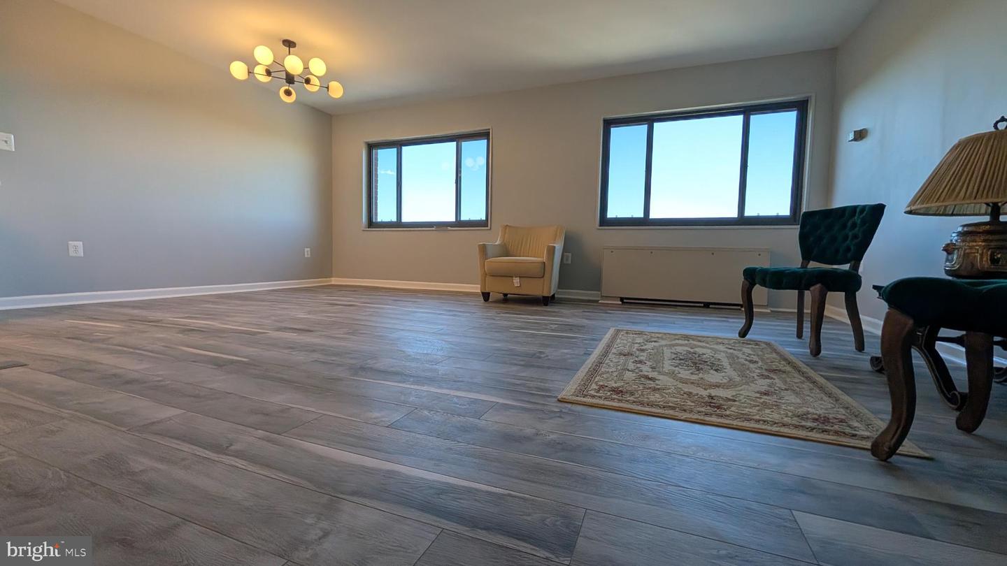 1300 S ARLINGTON RIDGE RD #702, ARLINGTON, Virginia 22202, 2 Bedrooms Bedrooms, ,1 BathroomBathrooms,Residential,For sale,1300 S ARLINGTON RIDGE RD #702,VAAR2065842 MLS # VAAR2065842 1300 S ARLINGTON RIDGE RD #702, ARLINGTON, Virginia 22202, 2 Bedrooms Bedrooms, ,1 BathroomBathrooms,Residential,For sale,1300 S ARLINGTON RIDGE RD #702,VAAR2065842 MLS # VAAR2065842