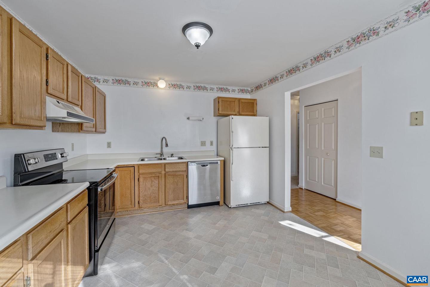 1248 GAZEBO CT, CHARLOTTESVILLE, Virginia 22901, 2 Bedrooms Bedrooms, ,2 BathroomsBathrooms,Residential,For sale,1248 GAZEBO CT,670811 MLS # 670811