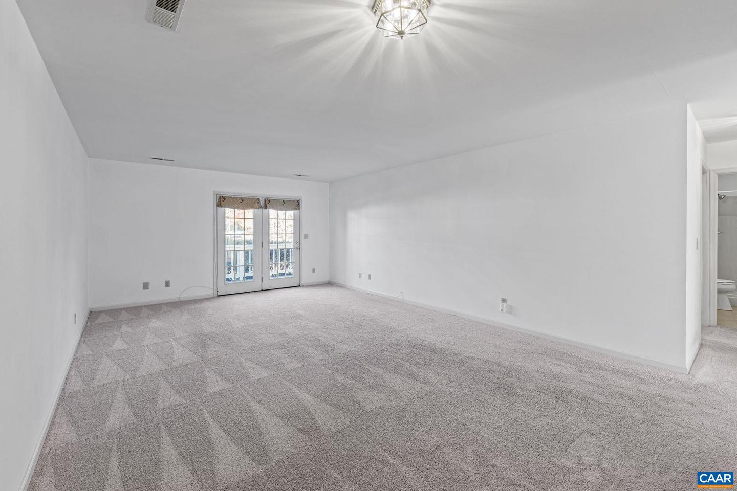 1248 GAZEBO CT, CHARLOTTESVILLE, Virginia 22901, 2 Bedrooms Bedrooms, ,2 BathroomsBathrooms,Residential,For sale,1248 GAZEBO CT,670811 MLS # 670811