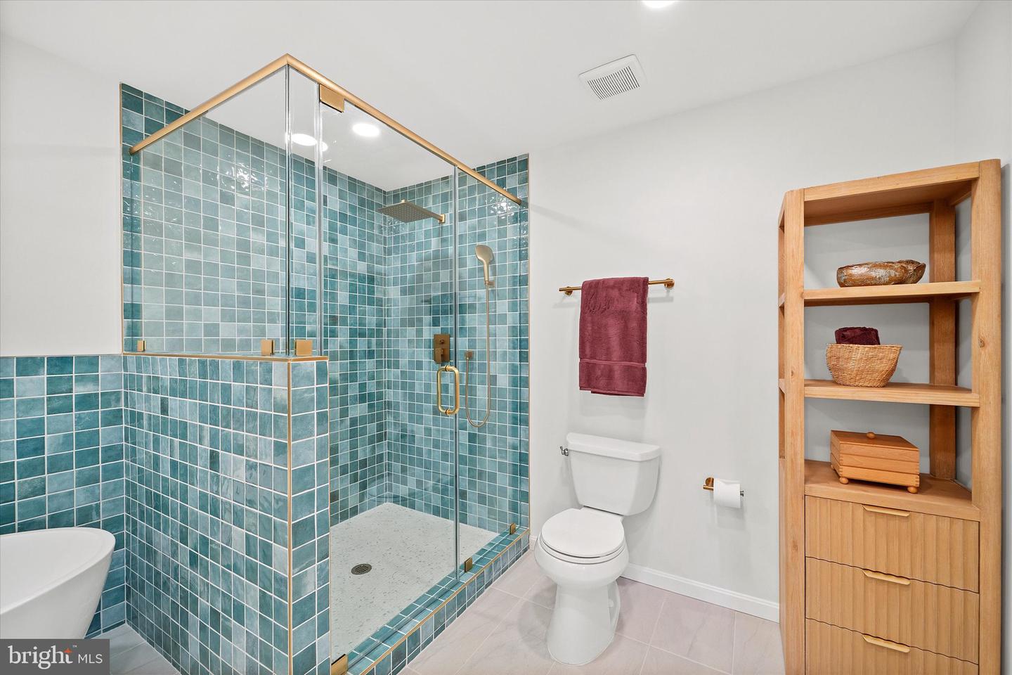 915 WELHAM GREEN RD, GREAT FALLS, Virginia 22066, 4 Bedrooms Bedrooms, ,2 BathroomsBathrooms,Residential,For sale,915 WELHAM GREEN RD,VAFX2278242 MLS # VAFX2278242 915 WELHAM GREEN RD, GREAT FALLS, Virginia 22066, 4 Bedrooms Bedrooms, ,2 BathroomsBathrooms,Residential,For sale,915 WELHAM GREEN RD,VAFX2278242 MLS # VAFX2278242