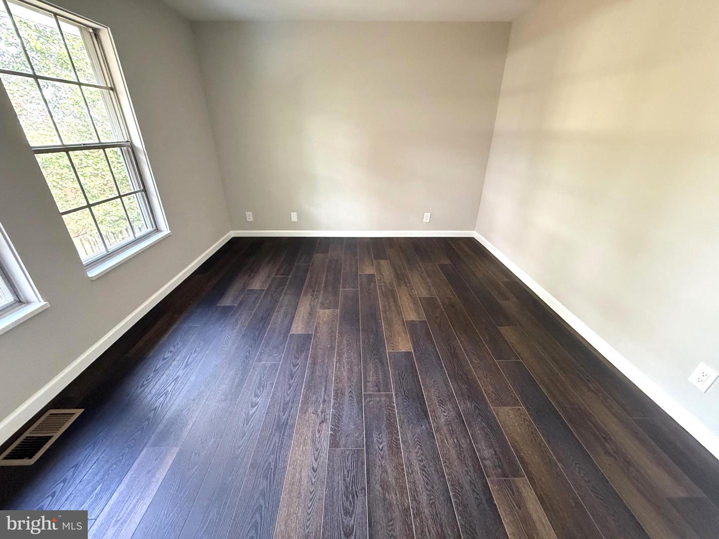 143 N DUKE DR, STERLING, Virginia 20164, 3 Bedrooms Bedrooms, 5 Rooms Rooms,1 BathroomBathrooms,Residential,For sale,143 N DUKE DR,VALO2110862 MLS # VALO2110862 143 N DUKE DR, STERLING, Virginia 20164, 3 Bedrooms Bedrooms, 5 Rooms Rooms,1 BathroomBathrooms,Residential,For sale,143 N DUKE DR,VALO2110862 MLS # VALO2110862