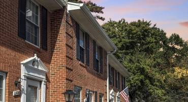 143 N DUKE DR, STERLING, Virginia 20164, 3 Bedrooms Bedrooms, 5 Rooms Rooms,1 BathroomBathrooms,Residential,For sale,143 N DUKE DR,VALO2110862 MLS # VALO2110862