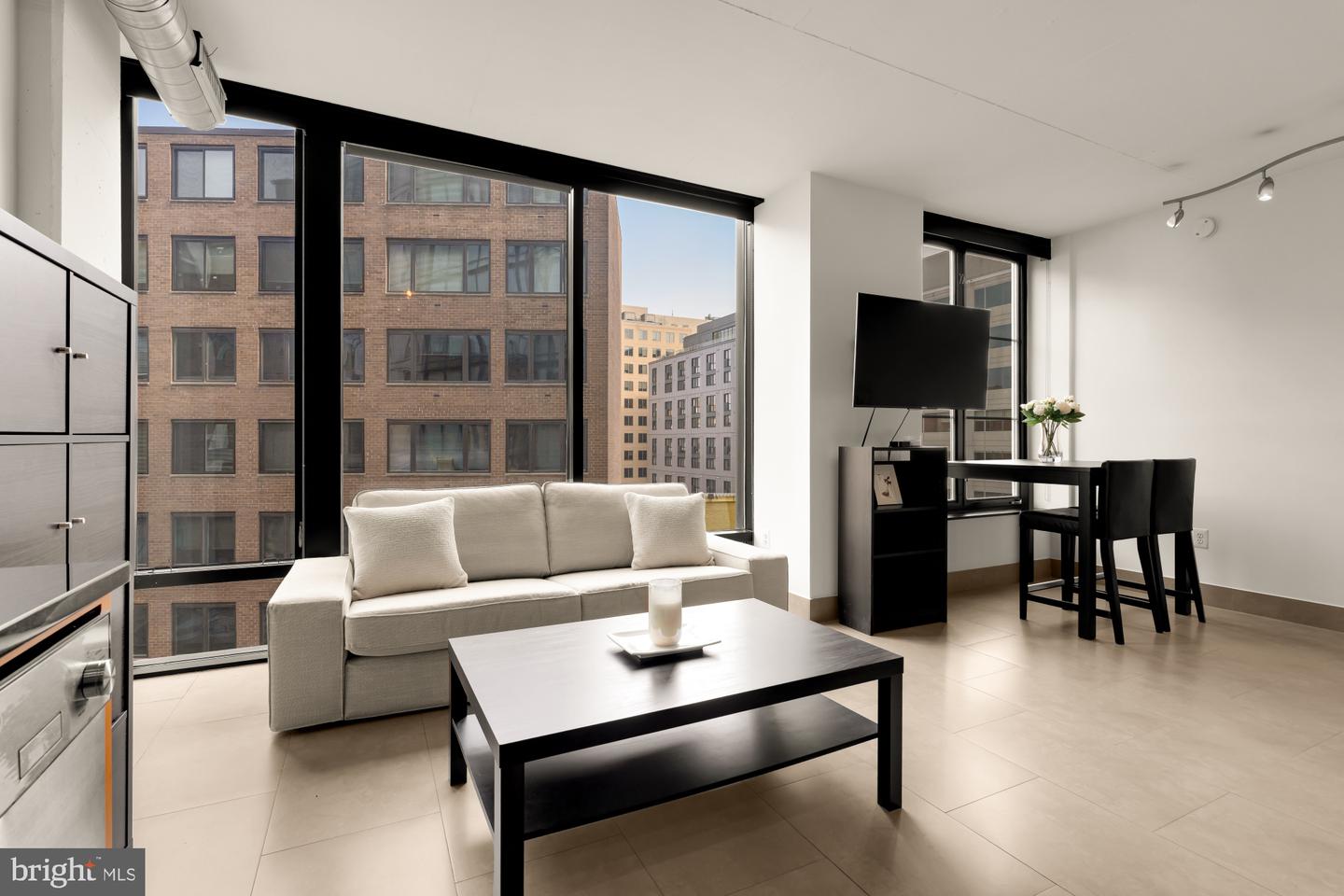 1133 14TH ST NW #703, WASHINGTON, District Of Columbia 20005, ,1 BathroomBathrooms,Residential,For sale,1133 14TH ST NW #703,DCDC2231196 MLS # DCDC2231196 1133 14TH ST NW #703, WASHINGTON, District Of Columbia 20005, ,1 BathroomBathrooms,Residential,For sale,1133 14TH ST NW #703,DCDC2231196 MLS # DCDC2231196