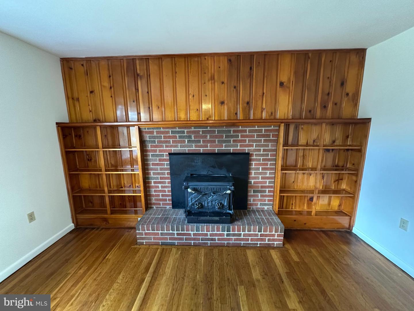 201 WOODLAND AVE, LURAY, Virginia 22835, 3 Bedrooms Bedrooms, ,1 BathroomBathrooms,Residential,For sale,201 WOODLAND AVE,VAPA2005582 MLS # VAPA2005582