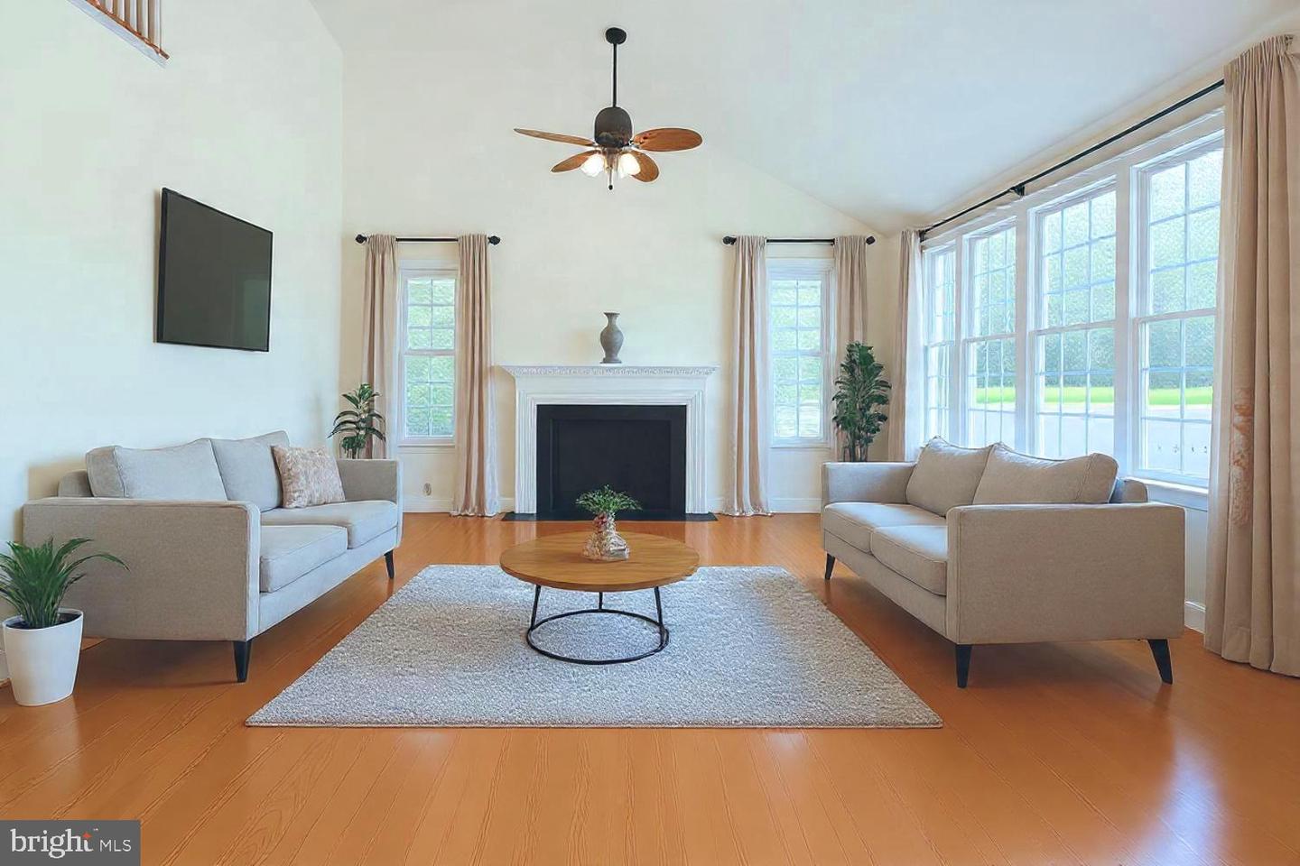 3403 LOGSTONE DR, TRIANGLE, Virginia 22172, 5 Bedrooms Bedrooms, ,3 BathroomsBathrooms,Residential,For sale,3403 LOGSTONE DR,VAPW2107620 MLS # VAPW2107620