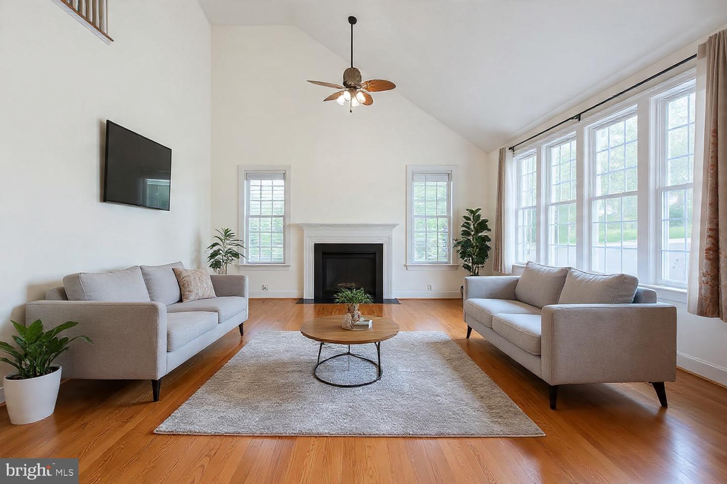 3403 LOGSTONE DR, TRIANGLE, Virginia 22172, 5 Bedrooms Bedrooms, ,3 BathroomsBathrooms,Residential,For sale,3403 LOGSTONE DR,VAPW2107620 MLS # VAPW2107620