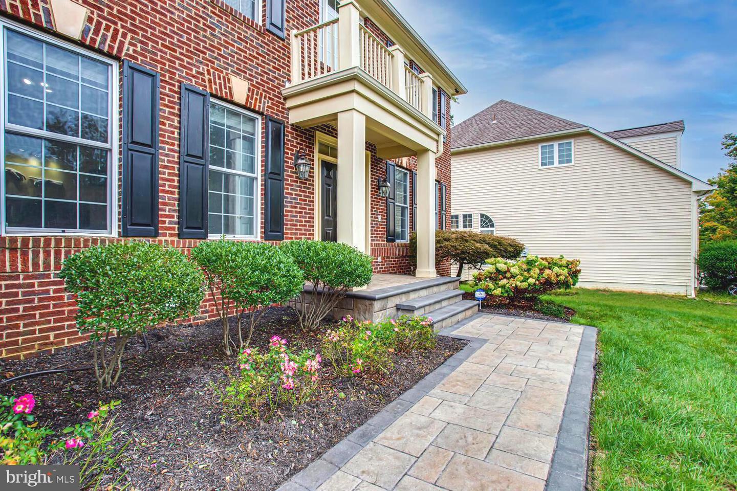 3403 LOGSTONE DR, TRIANGLE, Virginia 22172, 5 Bedrooms Bedrooms, ,3 BathroomsBathrooms,Residential,For sale,3403 LOGSTONE DR,VAPW2107620 MLS # VAPW2107620