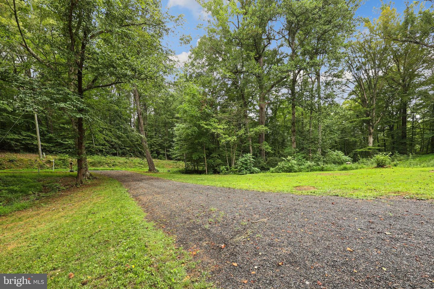 14129 ROYALLS MILL RD, SUMERDUCK, Virginia 22742, 4 Bedrooms Bedrooms, ,3 BathroomsBathrooms,Residential,For sale,14129 ROYALLS MILL RD,VAFQ2019626 MLS # VAFQ2019626