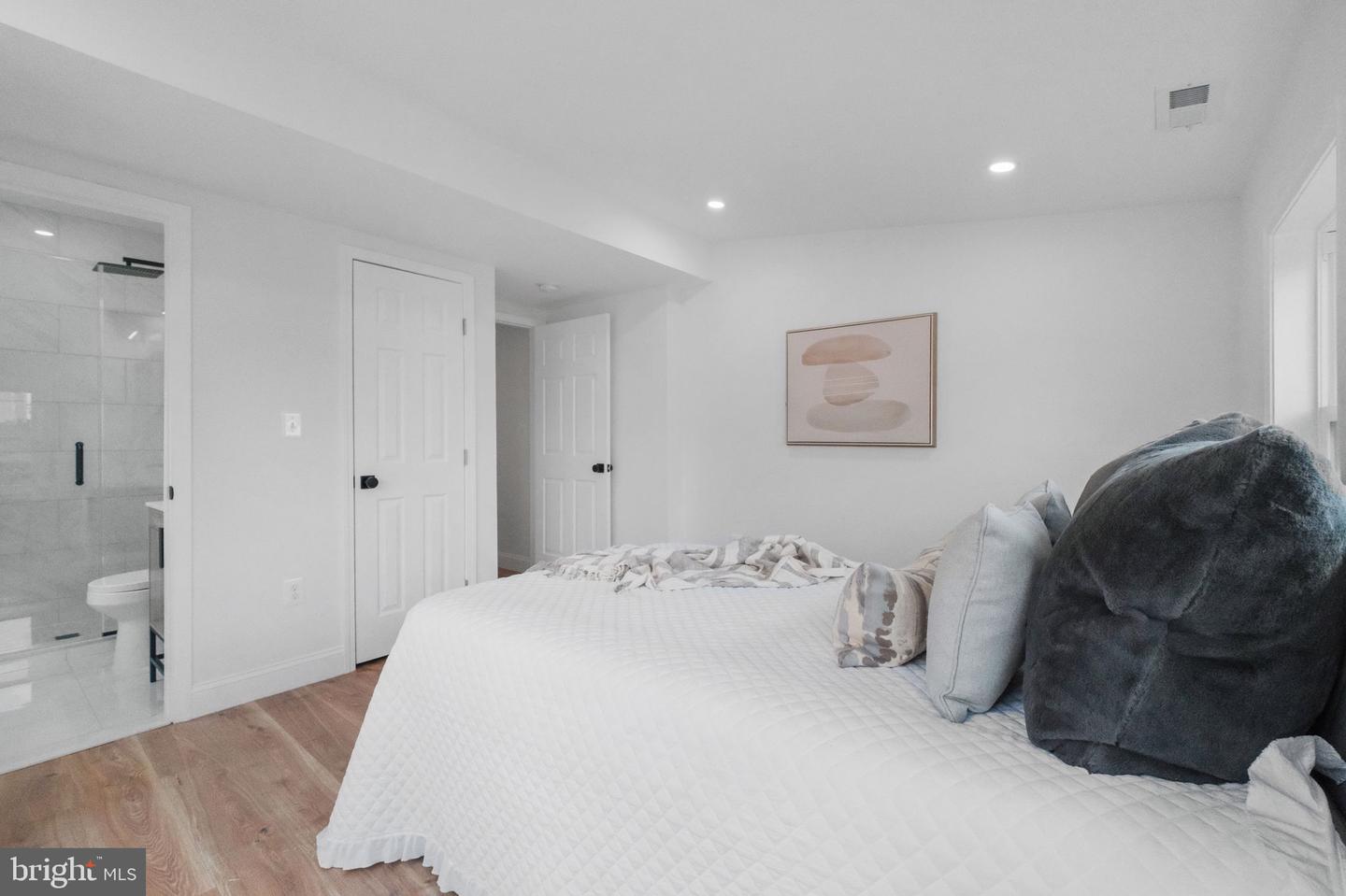 1417 MERIDIAN PL NW, WASHINGTON, District Of Columbia 20010, 4 Bedrooms Bedrooms, ,4 BathroomsBathrooms,Residential,For sale,1417 MERIDIAN PL NW,DCDC2231224 MLS # DCDC2231224