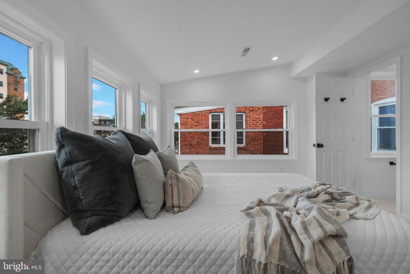 1417 MERIDIAN PL NW, WASHINGTON, District Of Columbia 20010, 4 Bedrooms Bedrooms, ,4 BathroomsBathrooms,Residential,For sale,1417 MERIDIAN PL NW,DCDC2231224 MLS # DCDC2231224