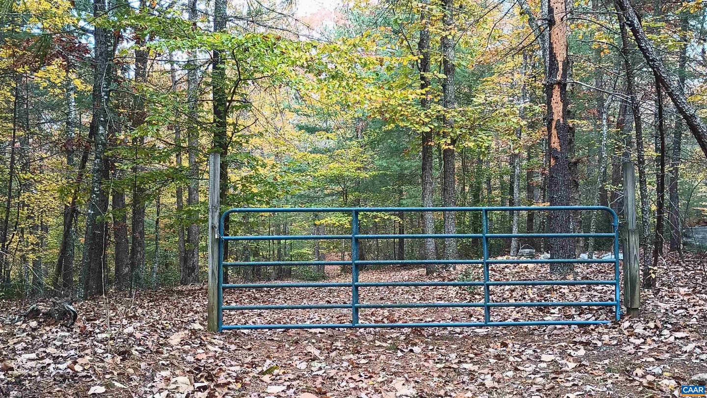 125 RIVER BREEZE CT, HOWARDSVILLE, Virginia 24562, 2 Bedrooms Bedrooms, ,2 BathroomsBathrooms,Residential,For sale,125 RIVER BREEZE CT,670946 MLS # 670946