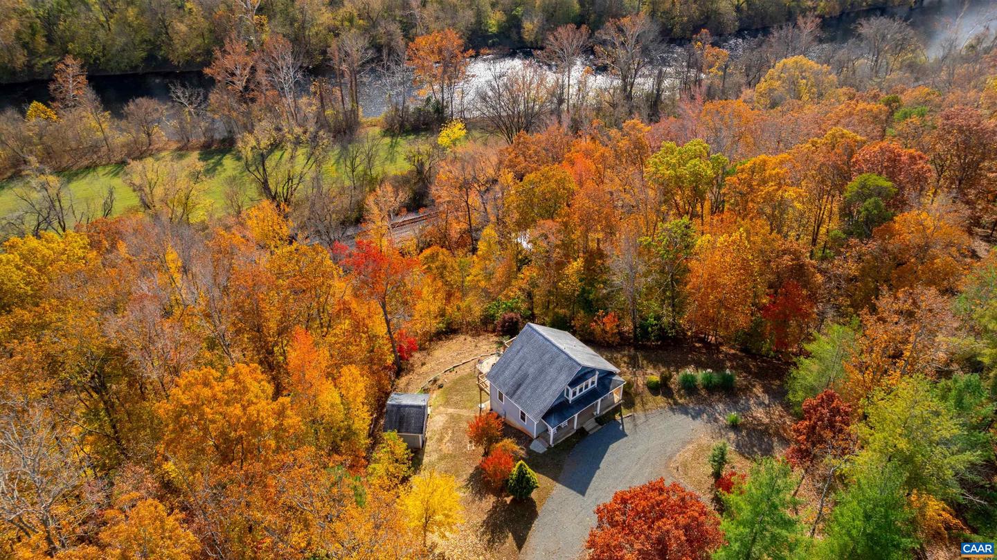 125 RIVER BREEZE CT, HOWARDSVILLE, Virginia 24562, 2 Bedrooms Bedrooms, ,2 BathroomsBathrooms,Residential,For sale,125 RIVER BREEZE CT,670946 MLS # 670946