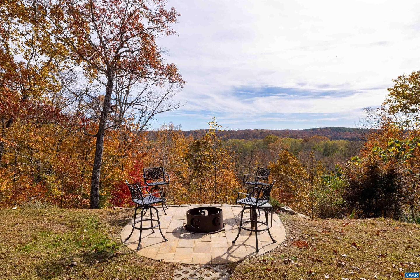 125 RIVER BREEZE CT, HOWARDSVILLE, Virginia 24562, 2 Bedrooms Bedrooms, ,2 BathroomsBathrooms,Residential,For sale,125 RIVER BREEZE CT,670946 MLS # 670946