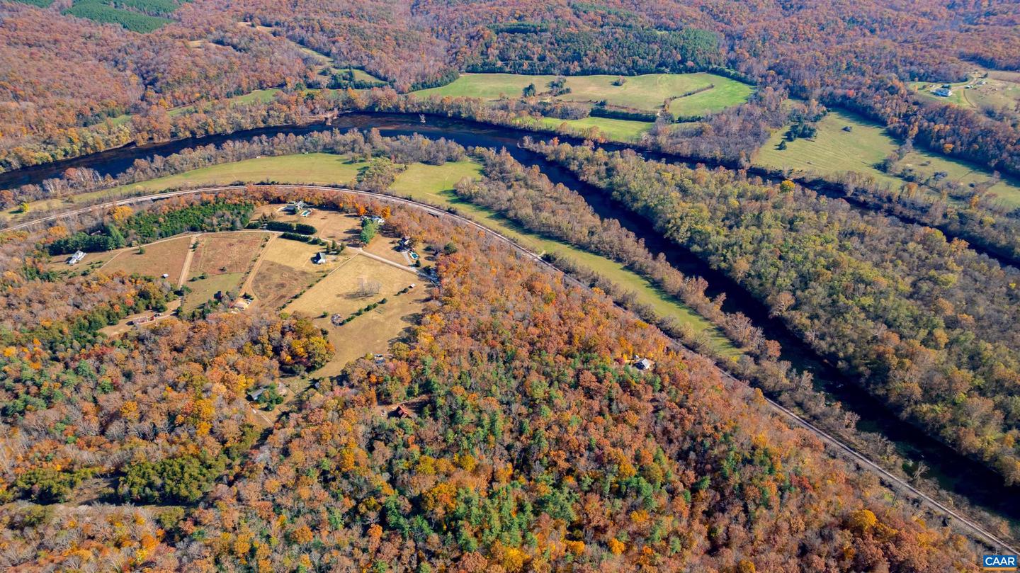 125 RIVER BREEZE CT, HOWARDSVILLE, Virginia 24562, 2 Bedrooms Bedrooms, ,2 BathroomsBathrooms,Residential,For sale,125 RIVER BREEZE CT,670946 MLS # 670946