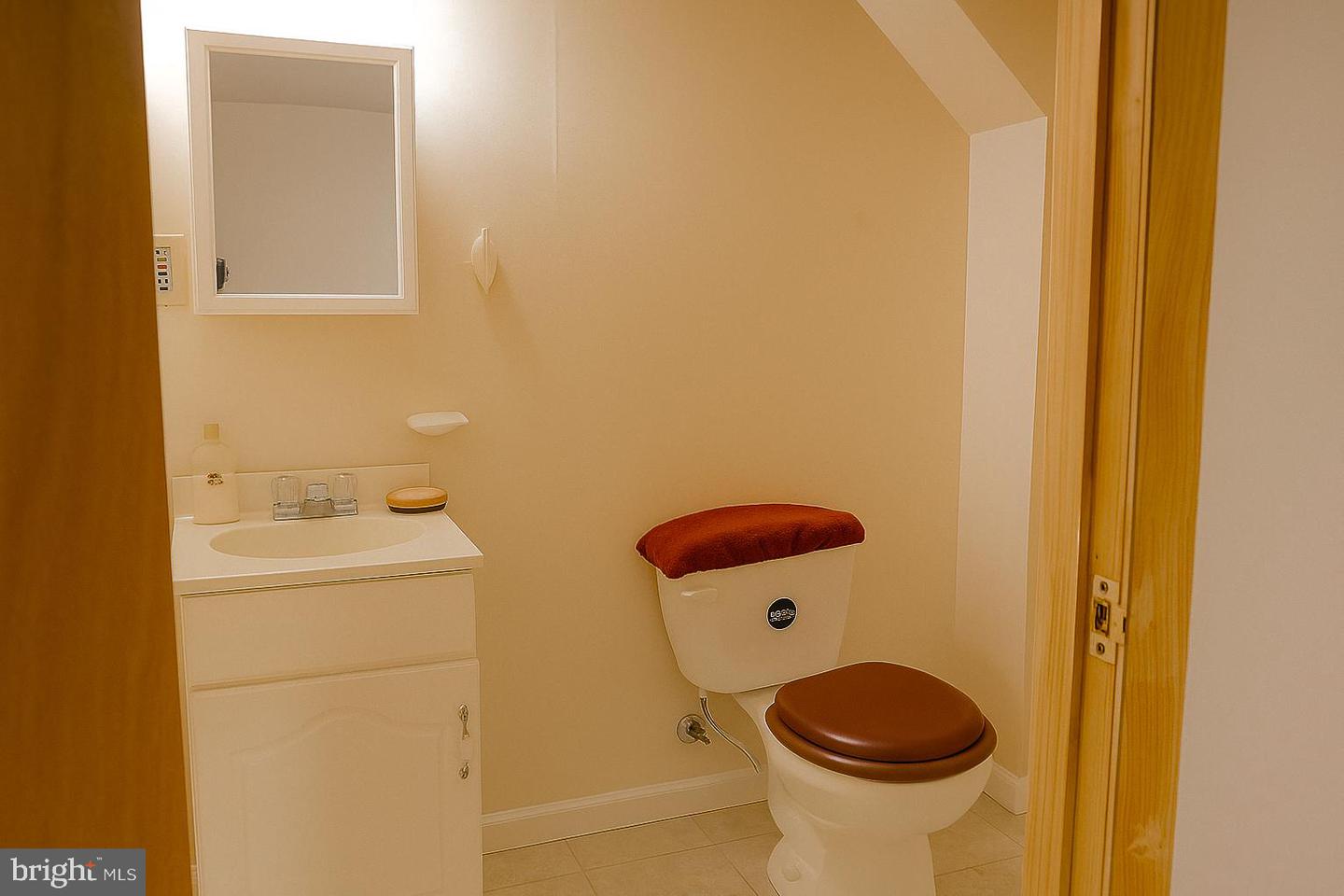 648 E ST NE, WASHINGTON, District Of Columbia 20002, 3 Bedrooms Bedrooms, ,3 BathroomsBathrooms,Residential,For sale,648 E ST NE,DCDC2231028 MLS # DCDC2231028